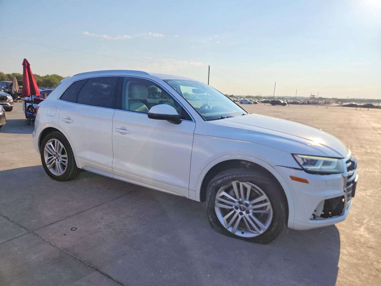 2018 Audi Q5 Premium Plus White vin: WA1BNAFY6J2010769