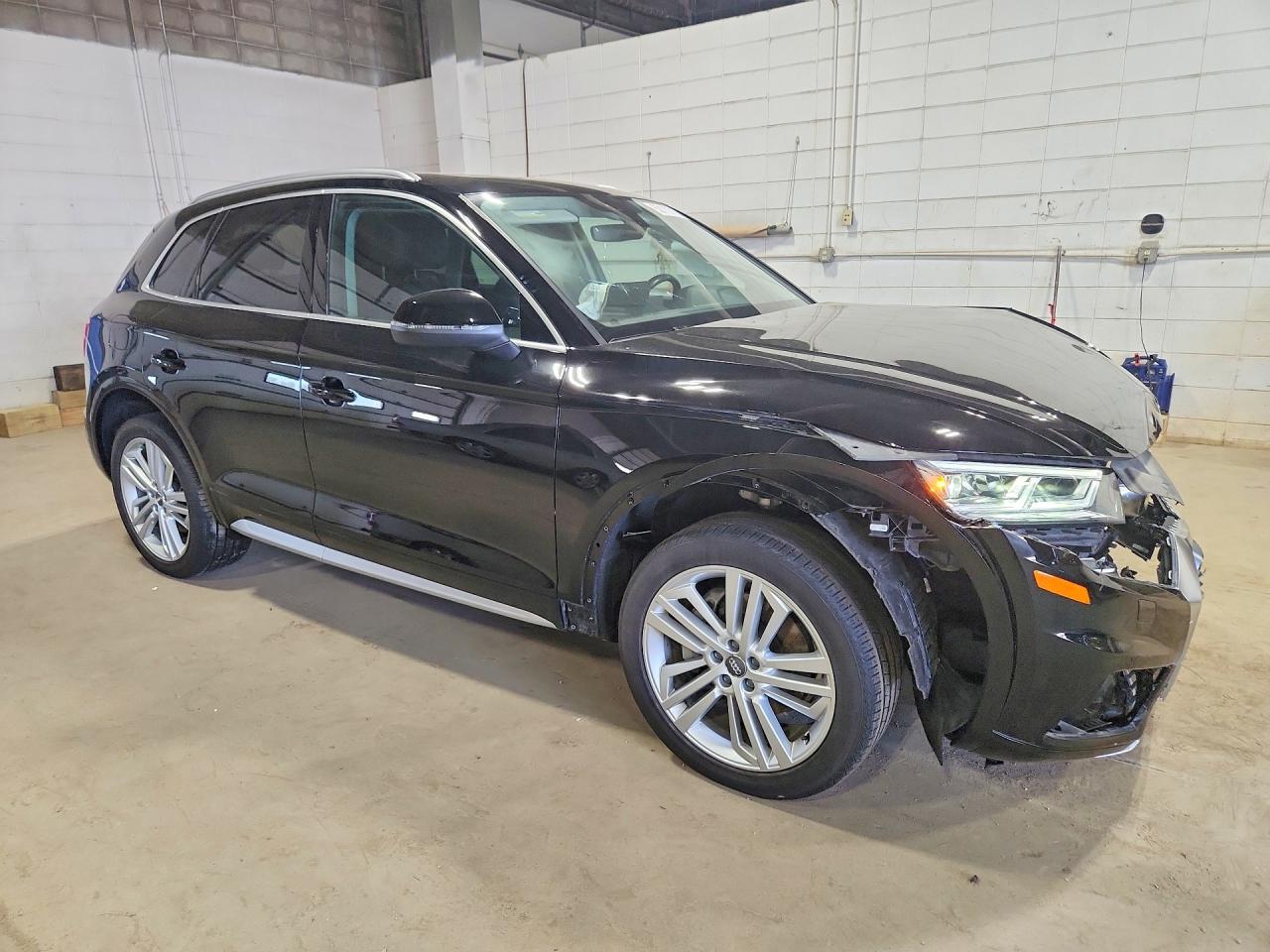 2018 Audi Q5 Premium Plus Черный vin: WA1BNAFY7J2016581