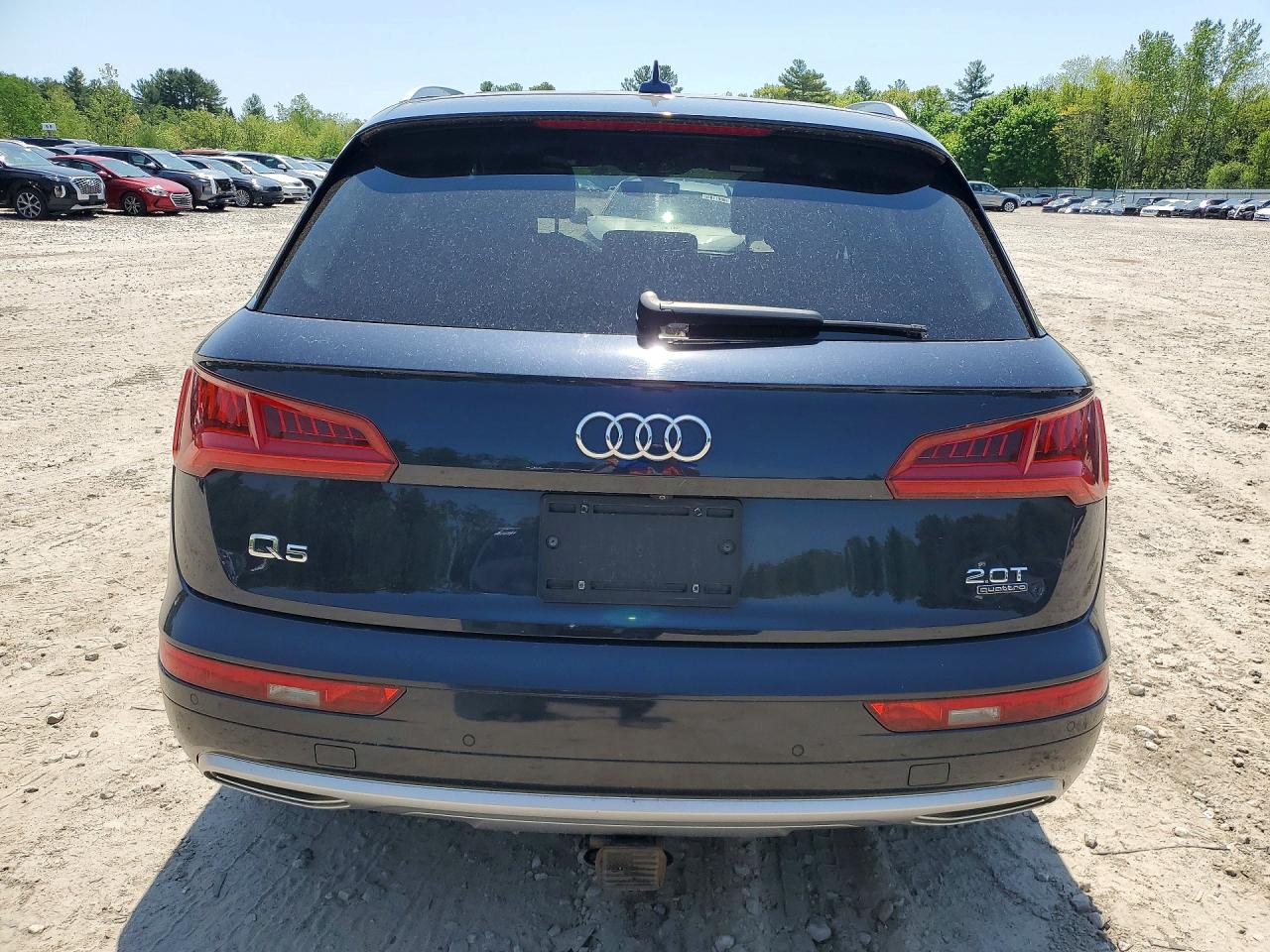 2018 Audi Q5 Premium Plus Синий vin: WA1BNAFY9J2070139