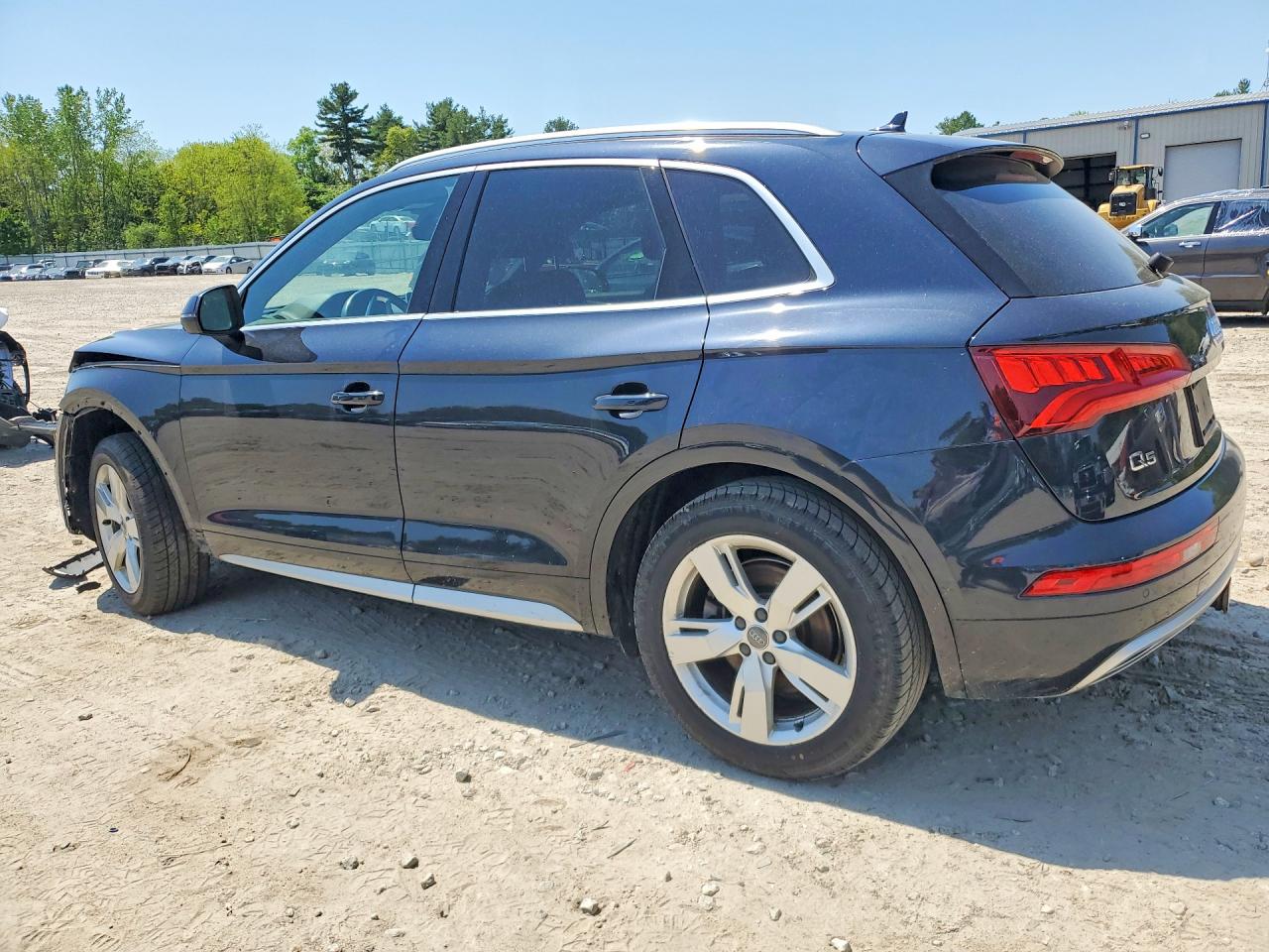 2018 Audi Q5 Premium Plus Синий vin: WA1BNAFY9J2070139