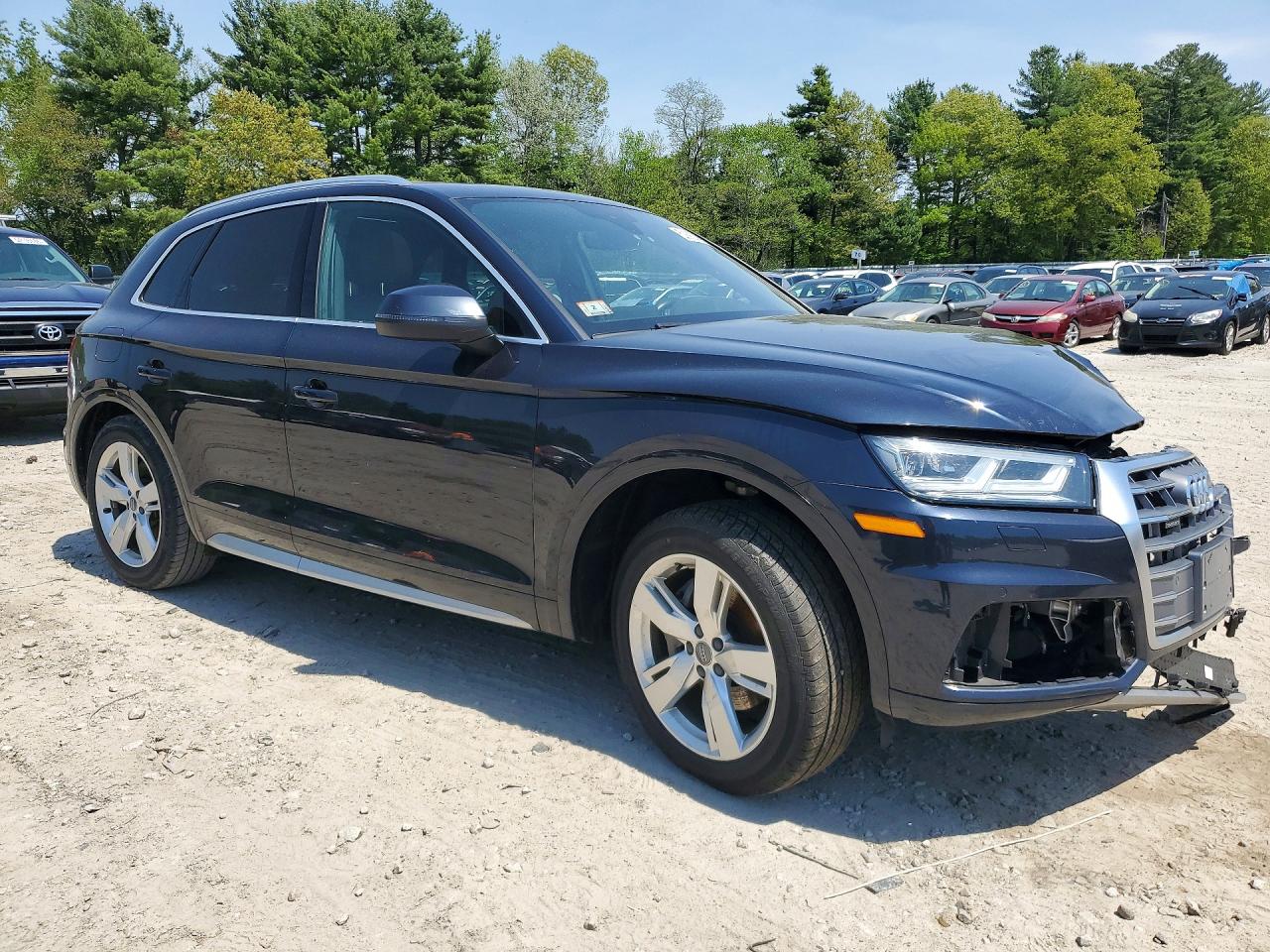2018 Audi Q5 Premium Plus Синий vin: WA1BNAFY9J2070139