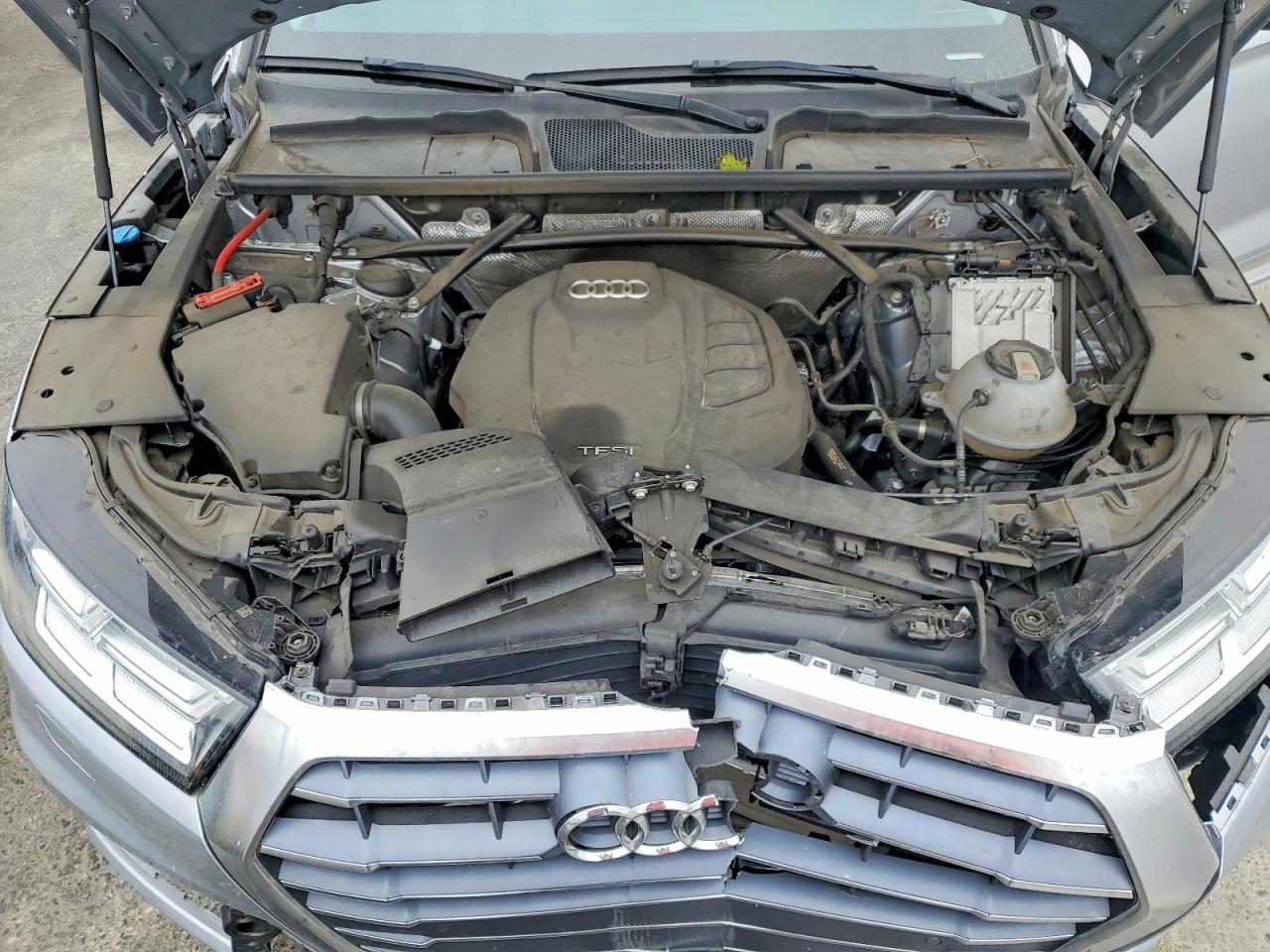 2019 Audi Q5 Premium Plus Silver vin: WA1BNAFY9K2020357