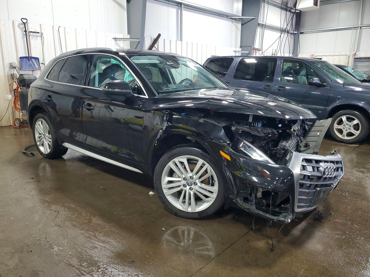 2018 Audi Q5 Premium Plus Черный vin: WA1BNAFYXJ2213101