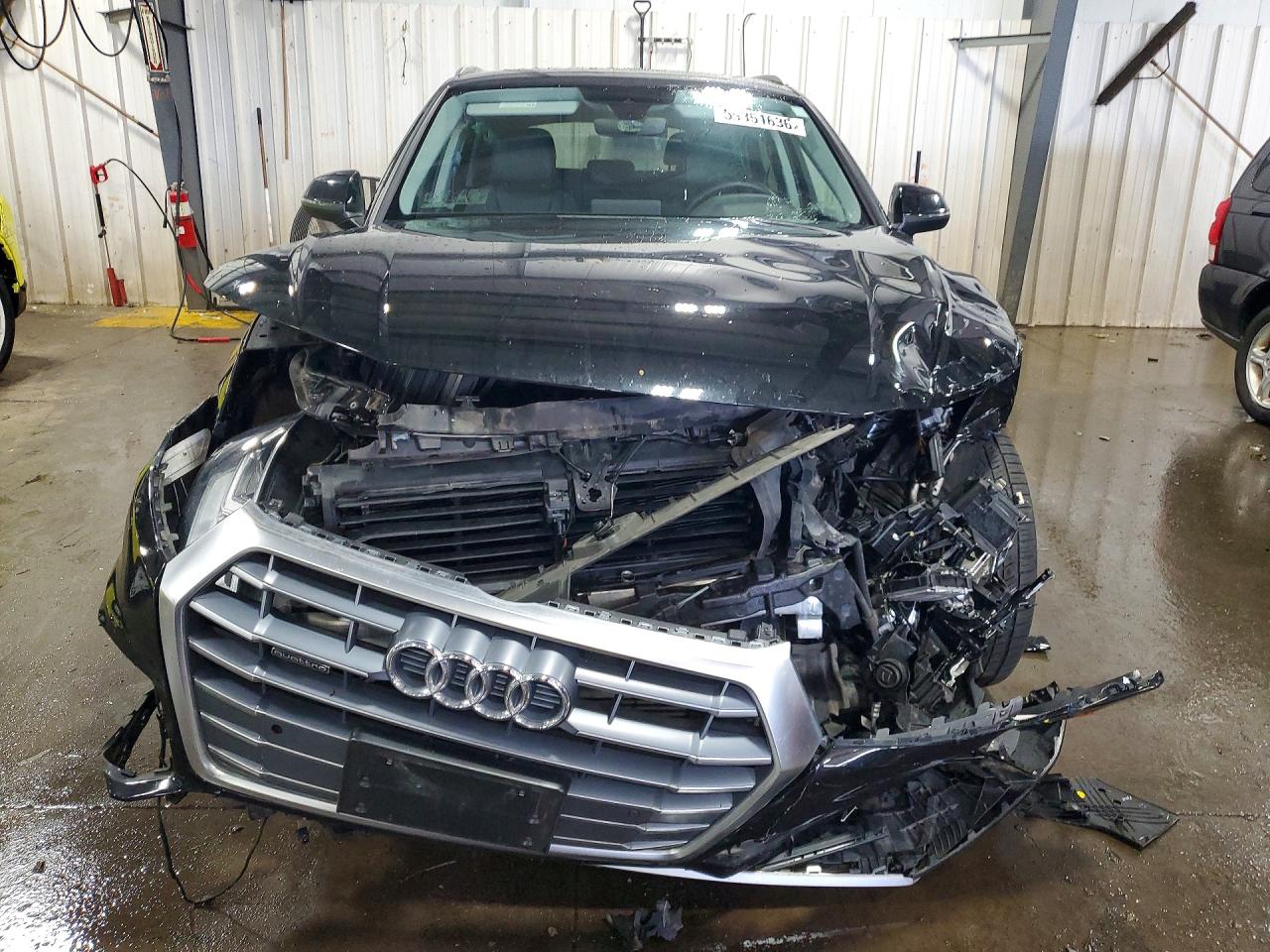 2018 Audi Q5 Premium Plus Черный vin: WA1BNAFYXJ2213101