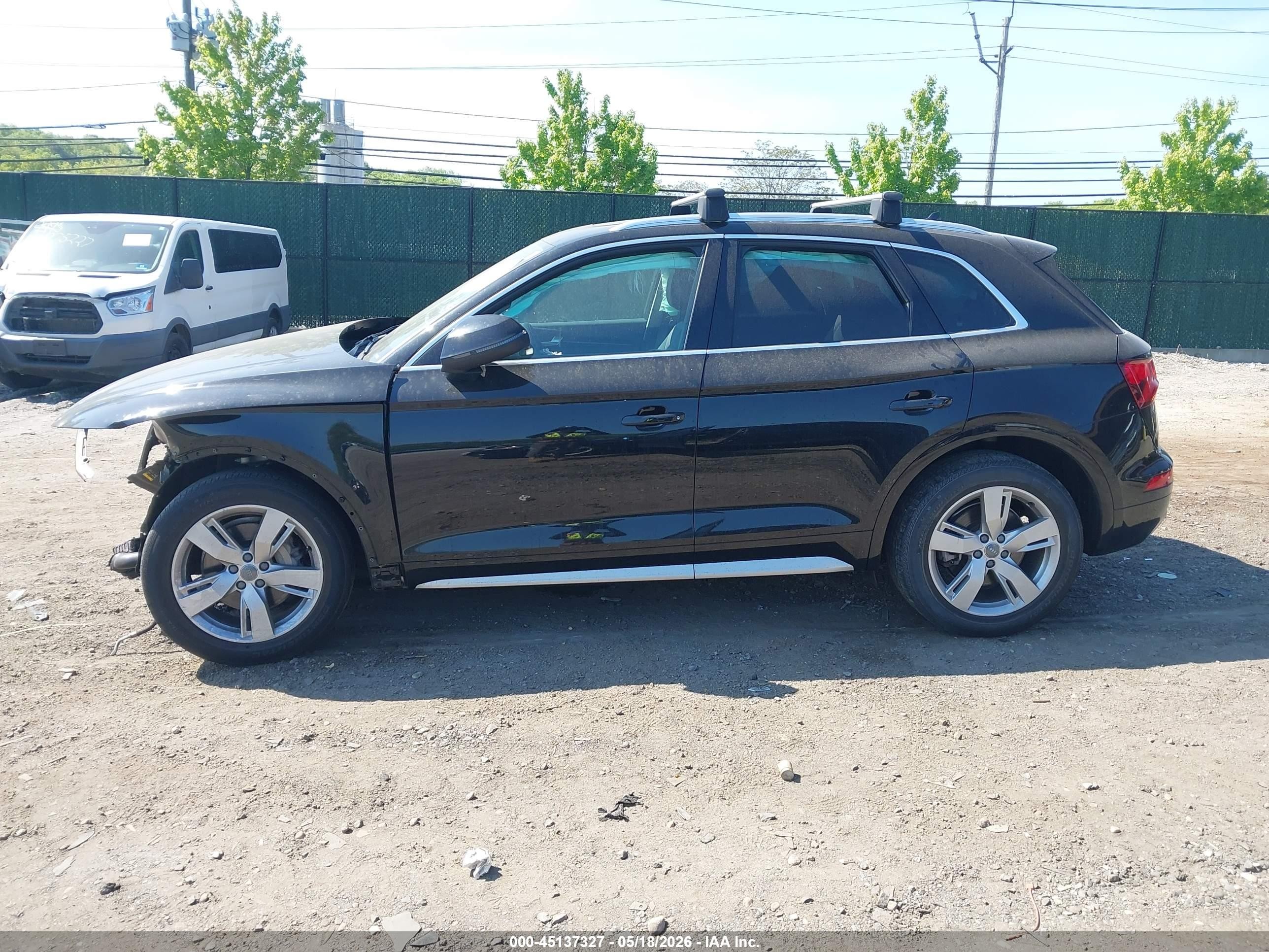 2019 Audi Q5 45 Premium Black vin: WA1BNAFYXK2045333