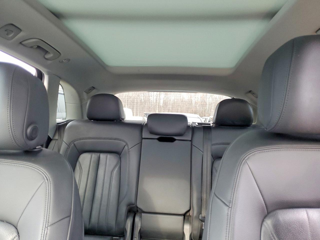 2019 Audi Q5 Premium Plus Blue vin: WA1BNBFY5K2074261