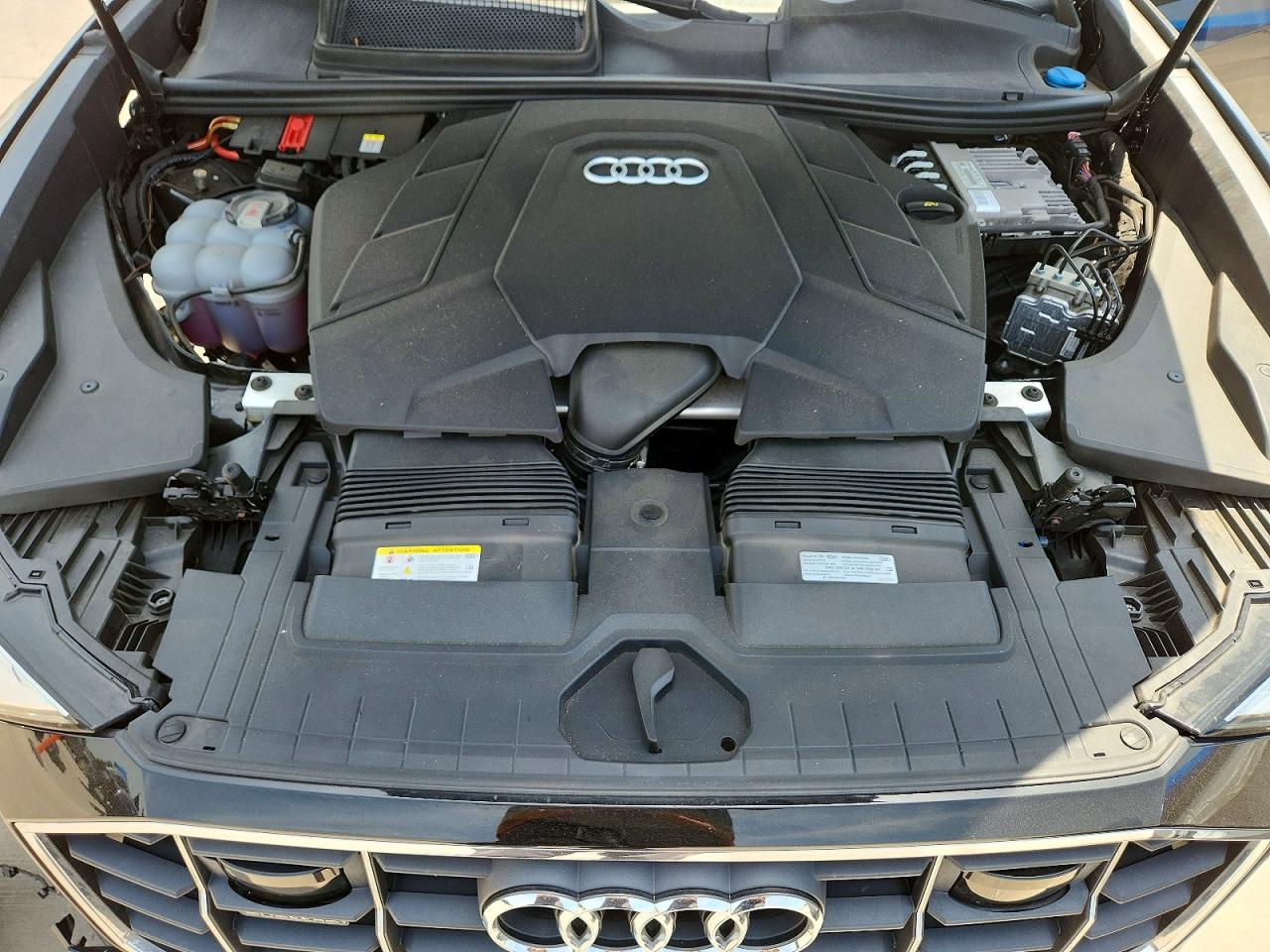 2023 Audi Q8 Premium Plus Черный vin: WA1BVBF17PD008552