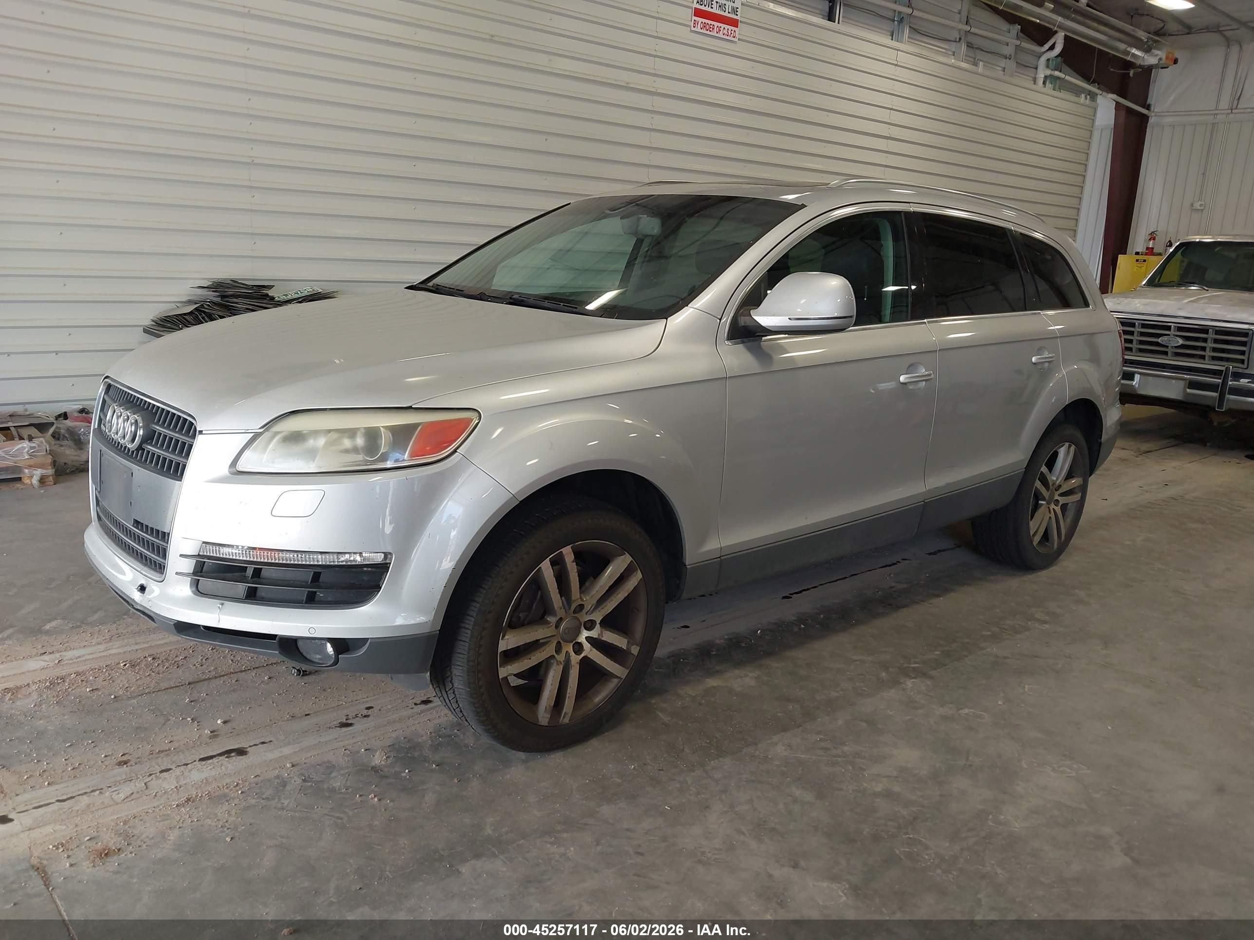 2008 Audi Q7 3.6 Premium Silver vin: WA1BY74L58D020502