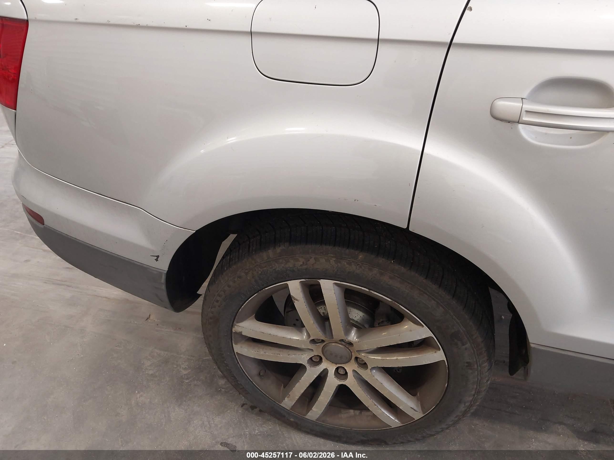 2008 Audi Q7 3.6 Premium Silver vin: WA1BY74L58D020502