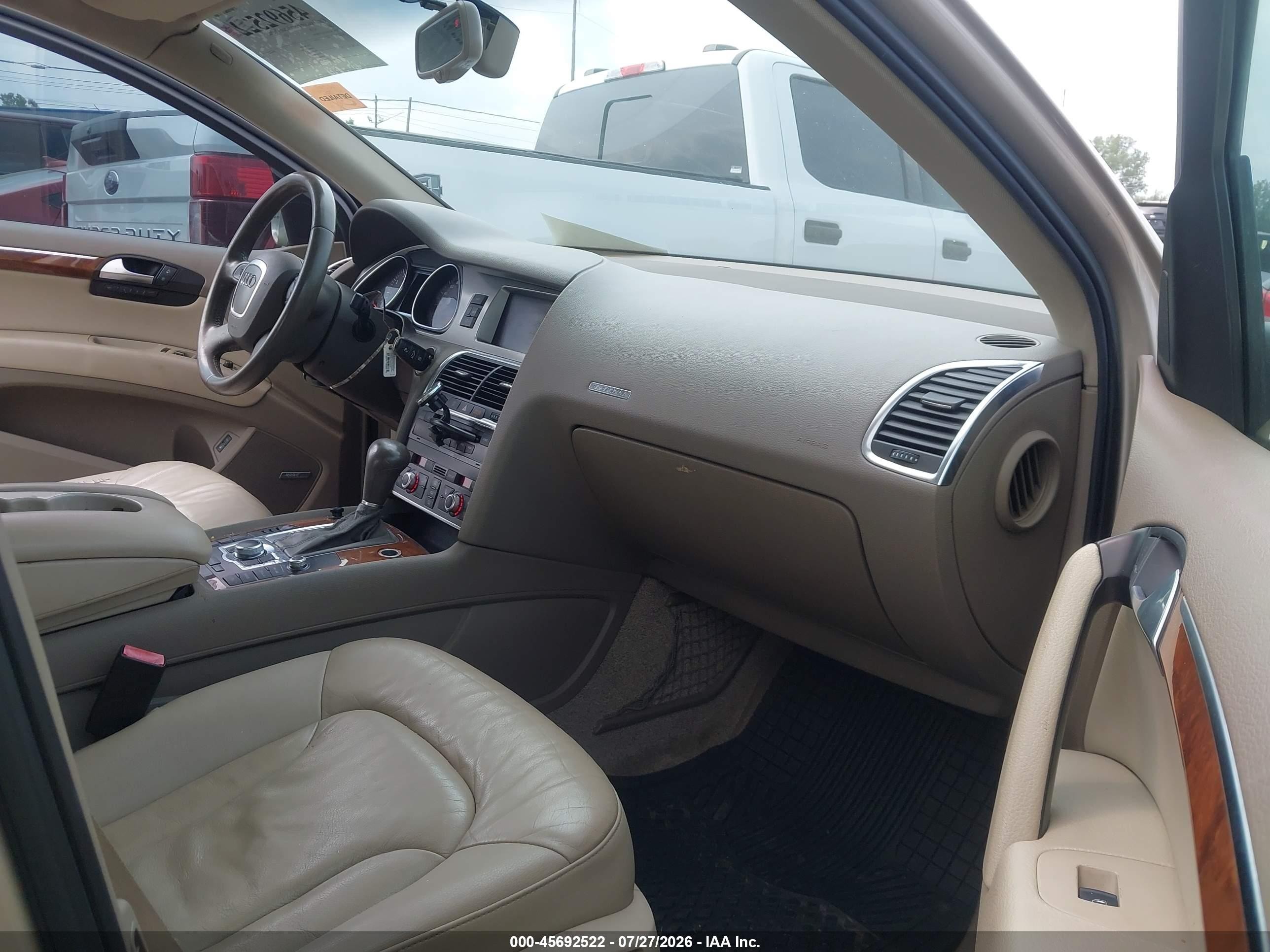 2007 Audi Q7 3.6 Premium Gold vin: WA1BY74L87D083981