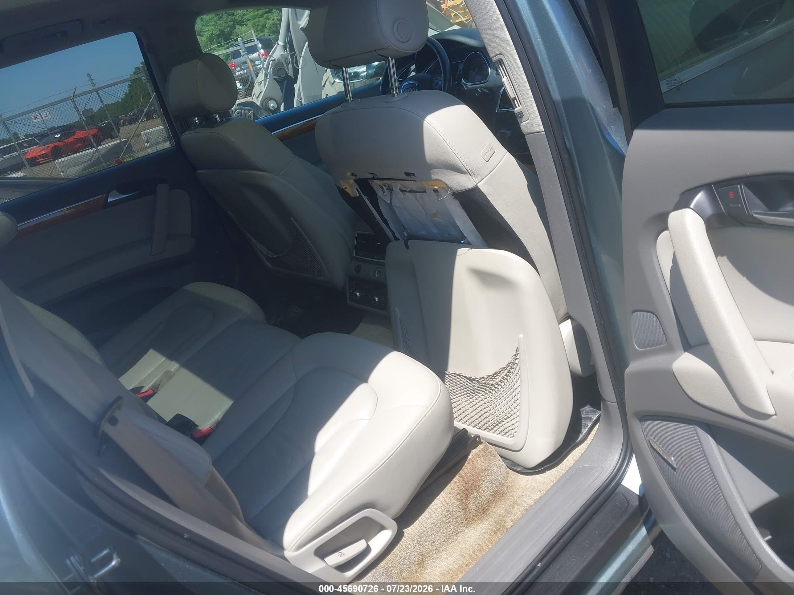 2007 Audi Q7 3.6 Premium Gray vin: WA1BY74L87D093944