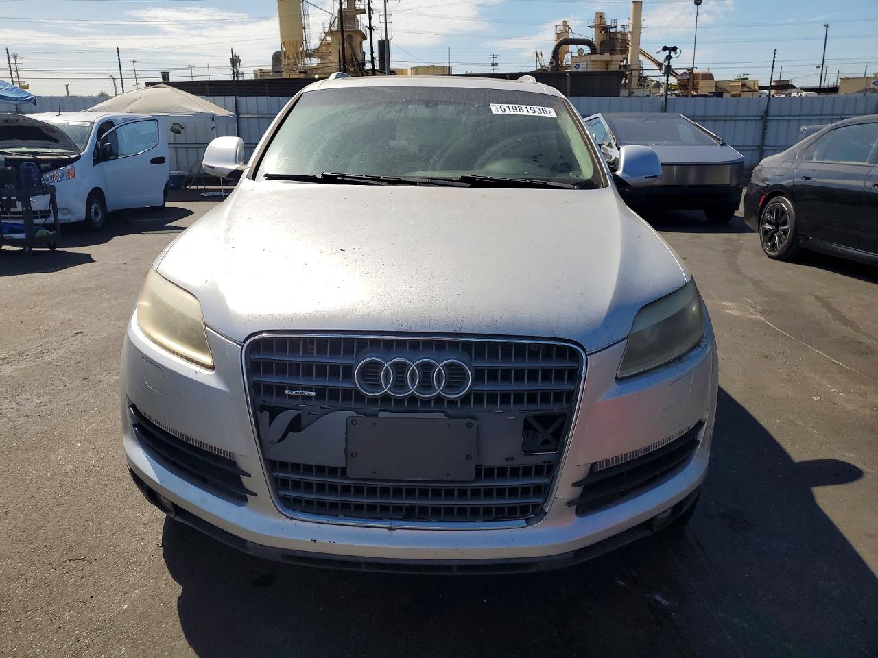 2007 Audi Q7 3.6 Quattro Premium Silver vin: WA1BY74L97D090003