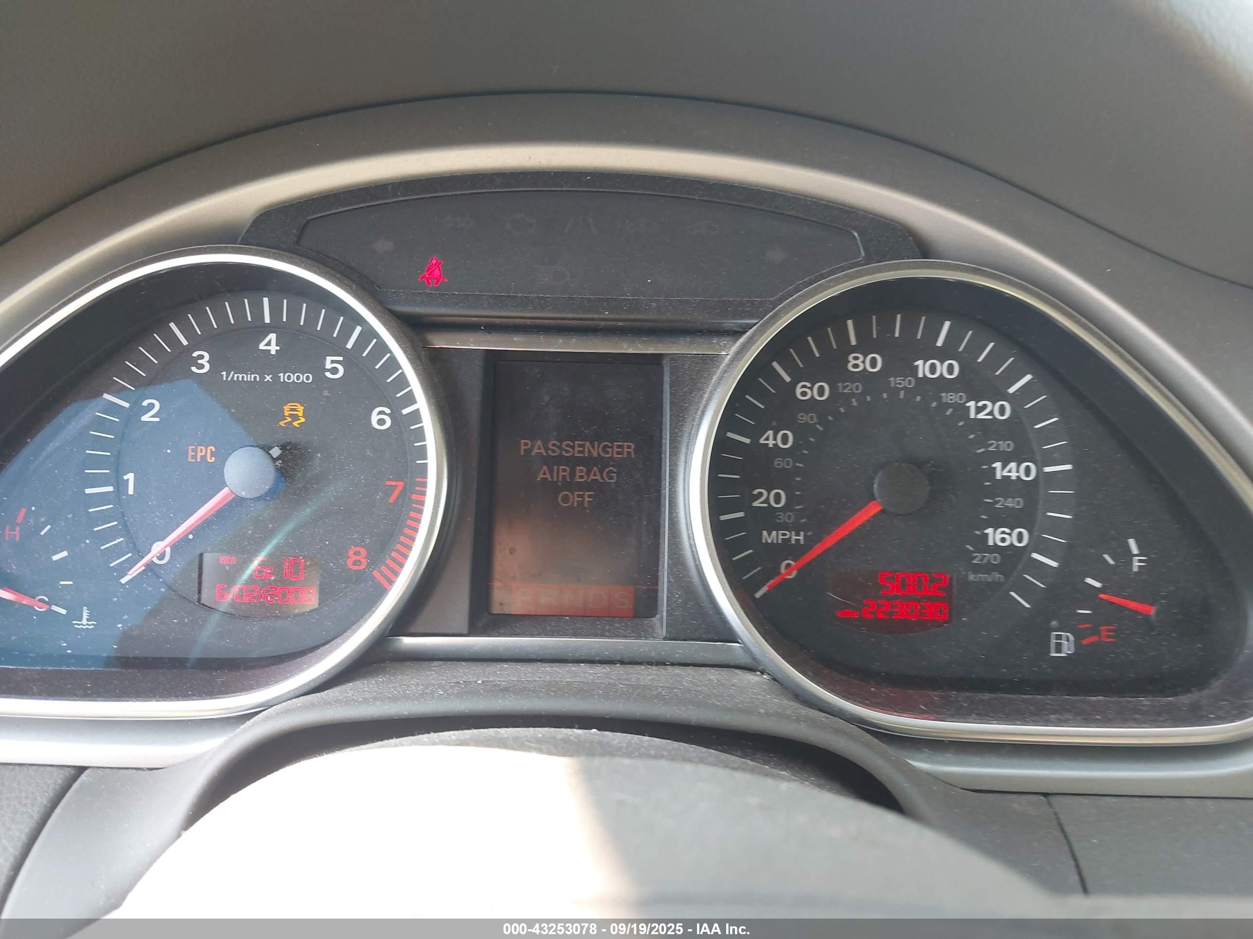 2008 Audi Q7 3.6 Premium Silver vin: WA1BY94LX8D001049