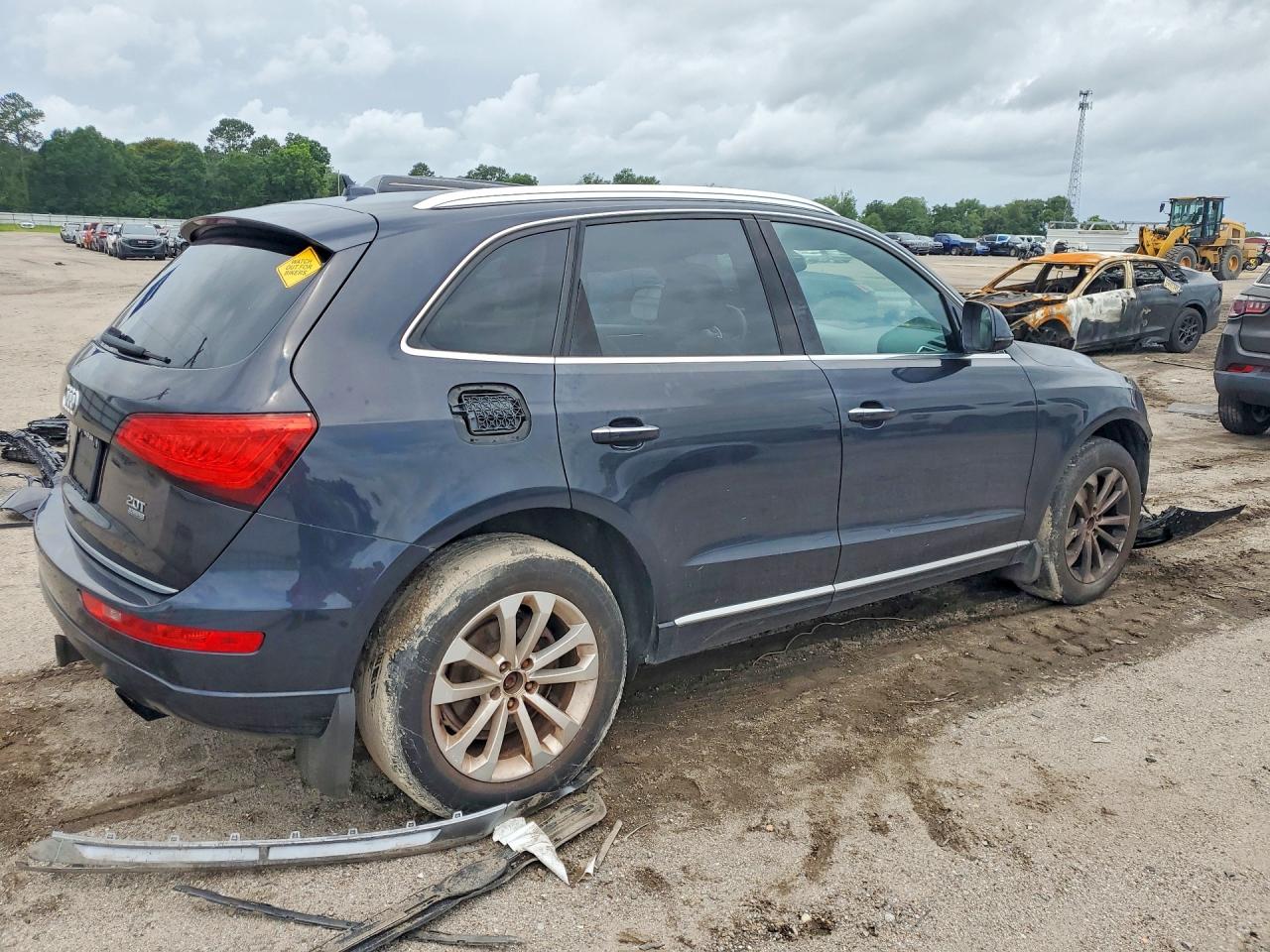 2016 Audi Q5 Premium Blue vin: WA1C2AFP4GA014919
