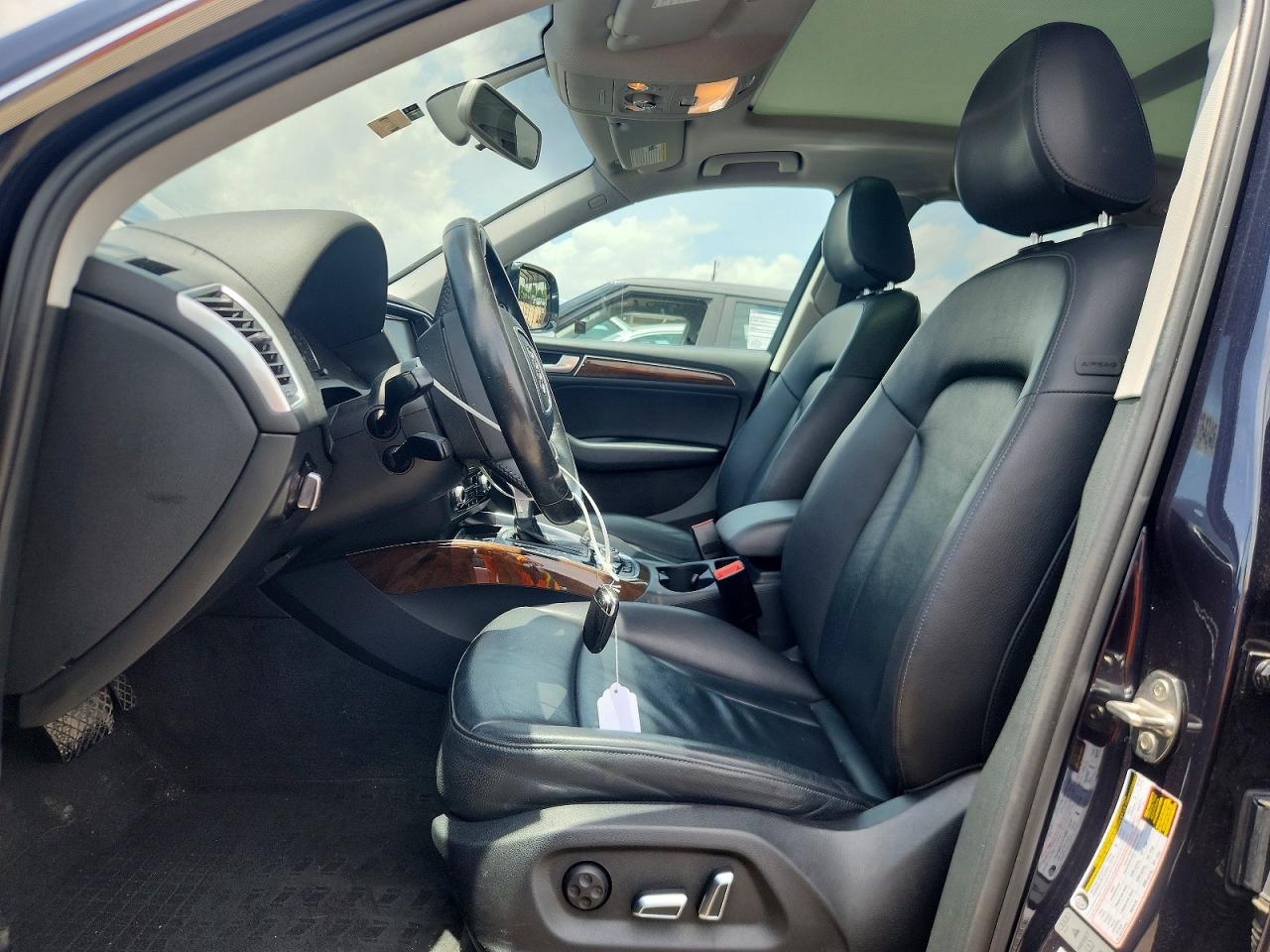 2017 Audi Q5 Premium Blue vin: WA1C2AFP7HA099790