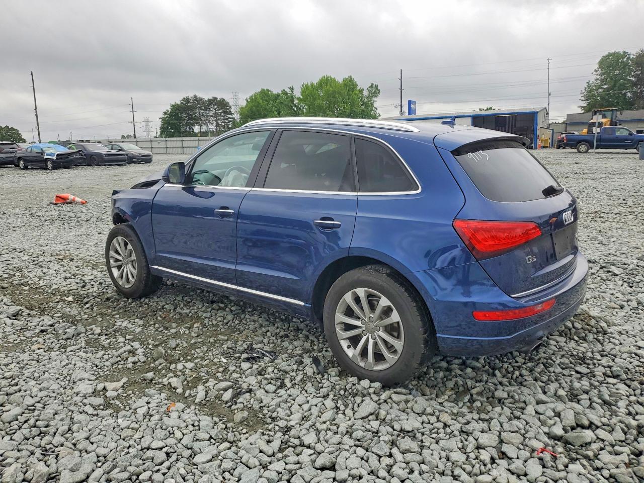 2016 Audi Q5 Premium Blue vin: WA1C2AFP9GA059113