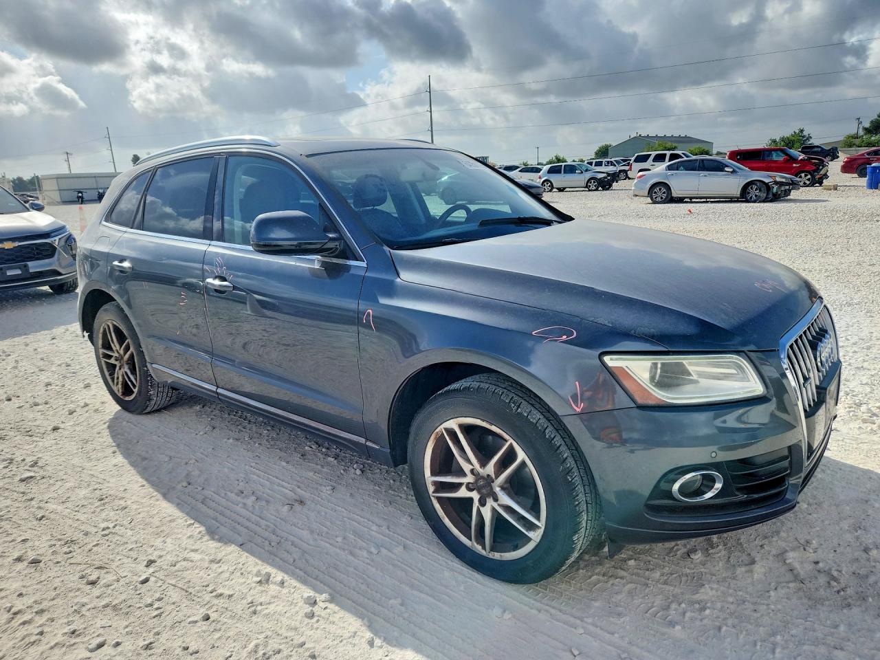 2017 Audi Q5 Premium Gray vin: WA1C2AFP9HA077323