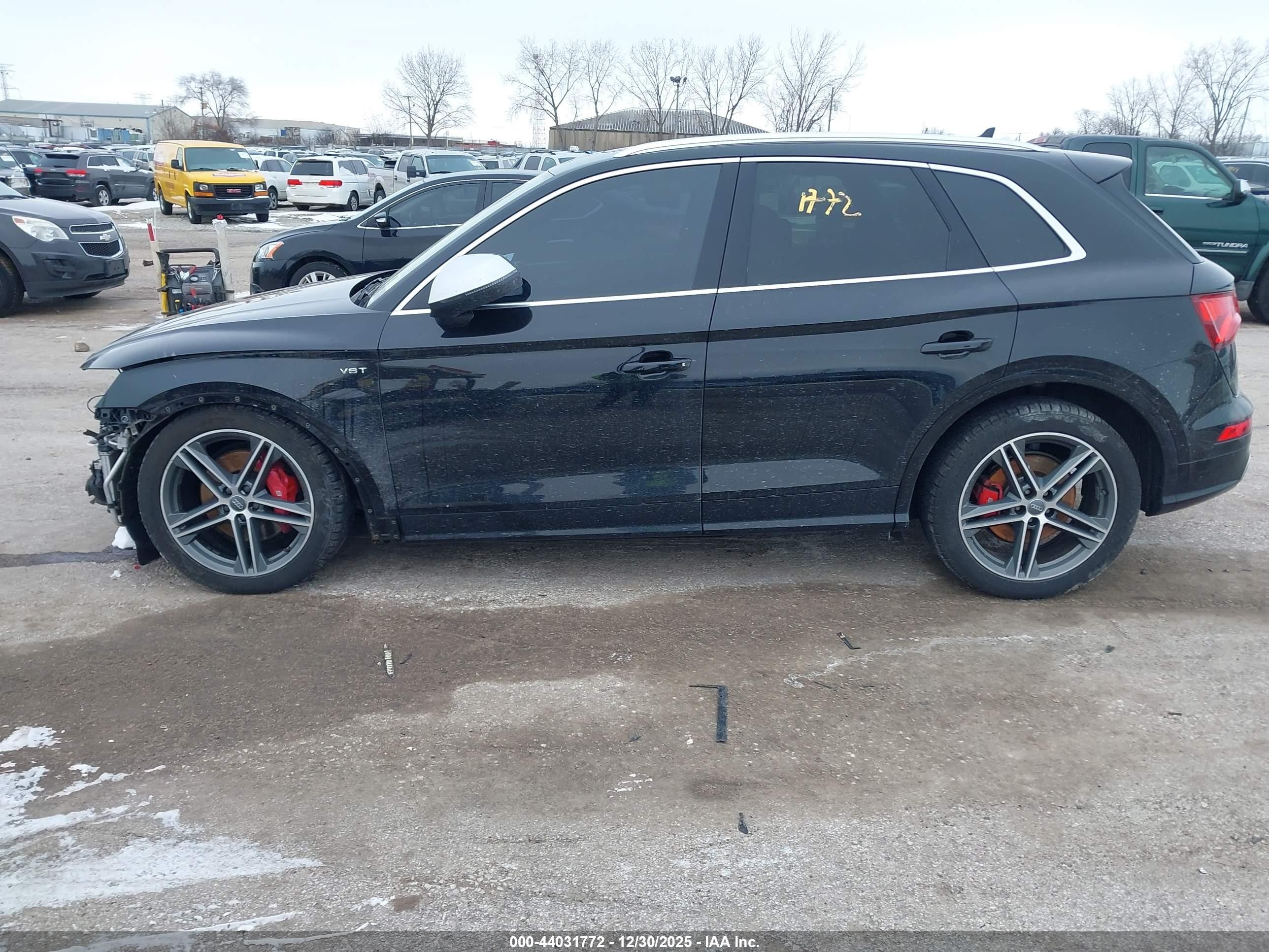 2018 Audi Sq5 3.0t Premium Plus Черный vin: WA1C4AFY5J2183058