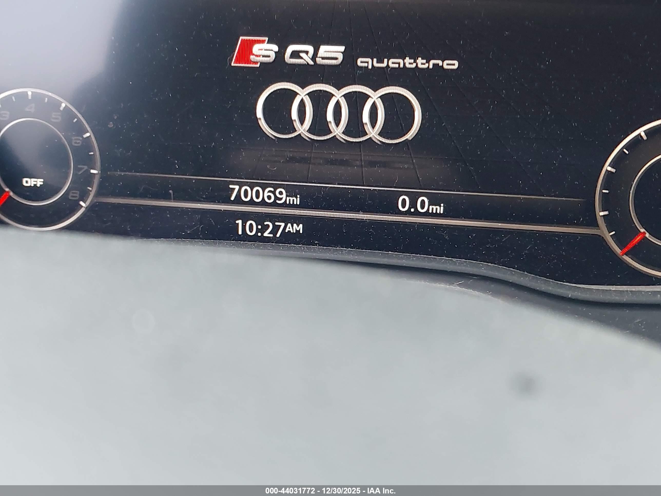 2018 Audi Sq5 3.0t Premium Plus Черный vin: WA1C4AFY5J2183058