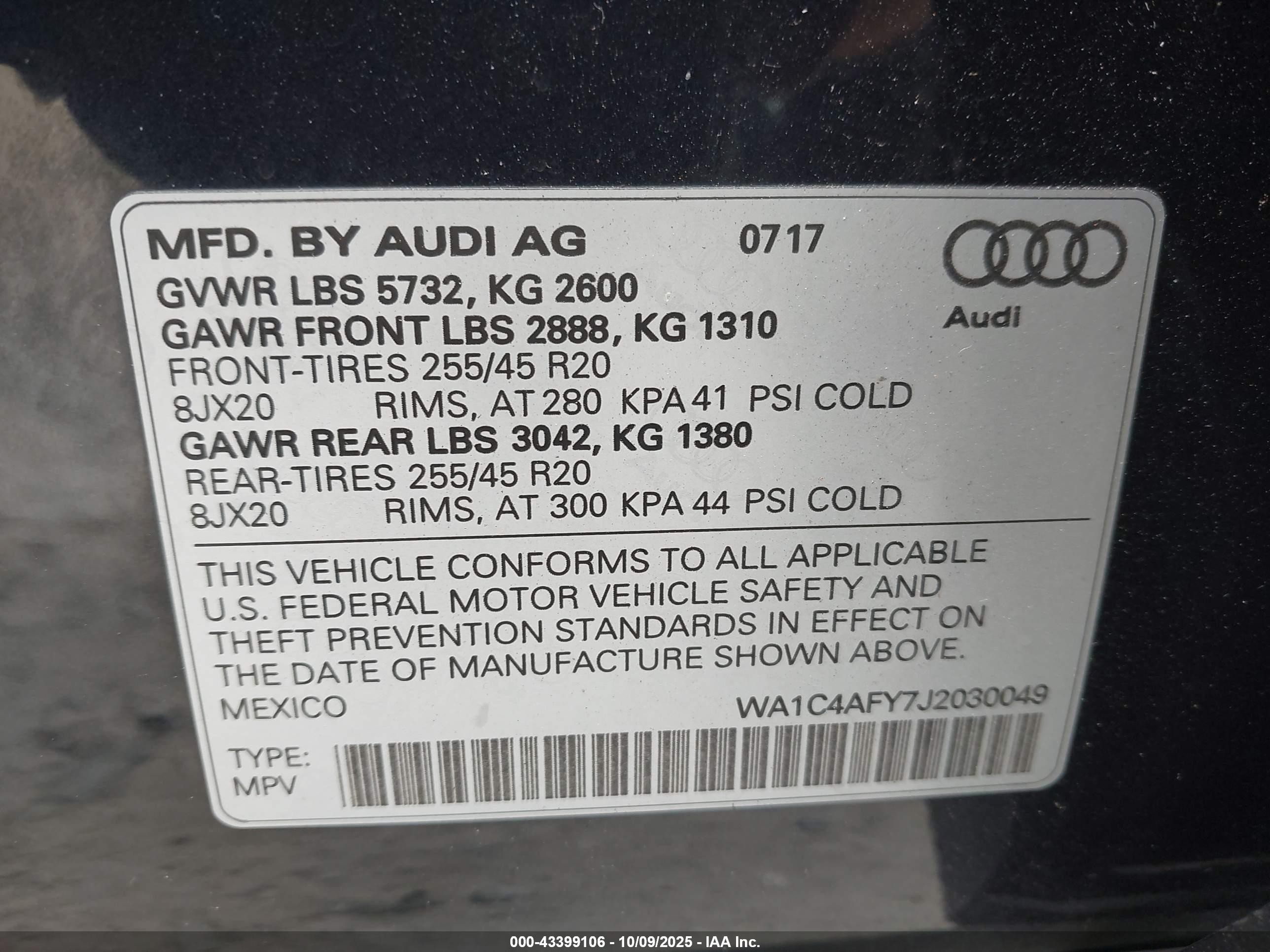 2018 Audi Sq5 3.0t Premium Plus Navy vin: WA1C4AFY7J2030049