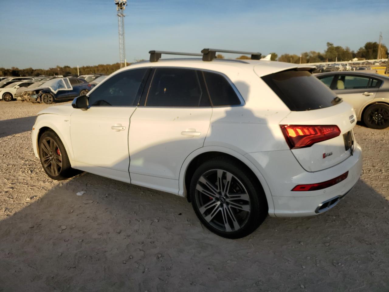 2018 Audi Sq5 Prestige White vin: WA1C4AFY8J2242457