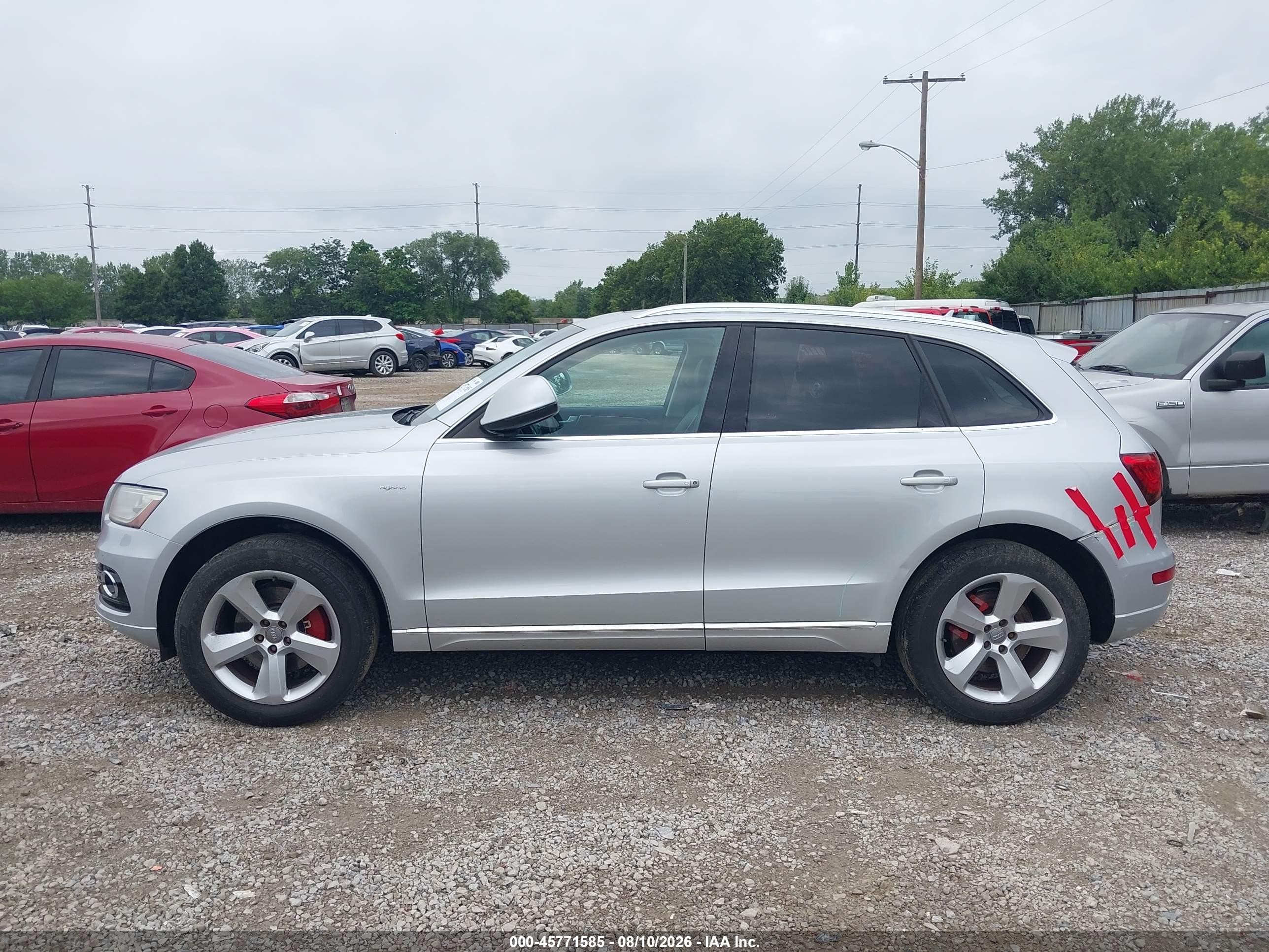 2013 Audi Q5 Hybrid 2.0t Prestige Silver vin: WA1C8AFP7DA095442