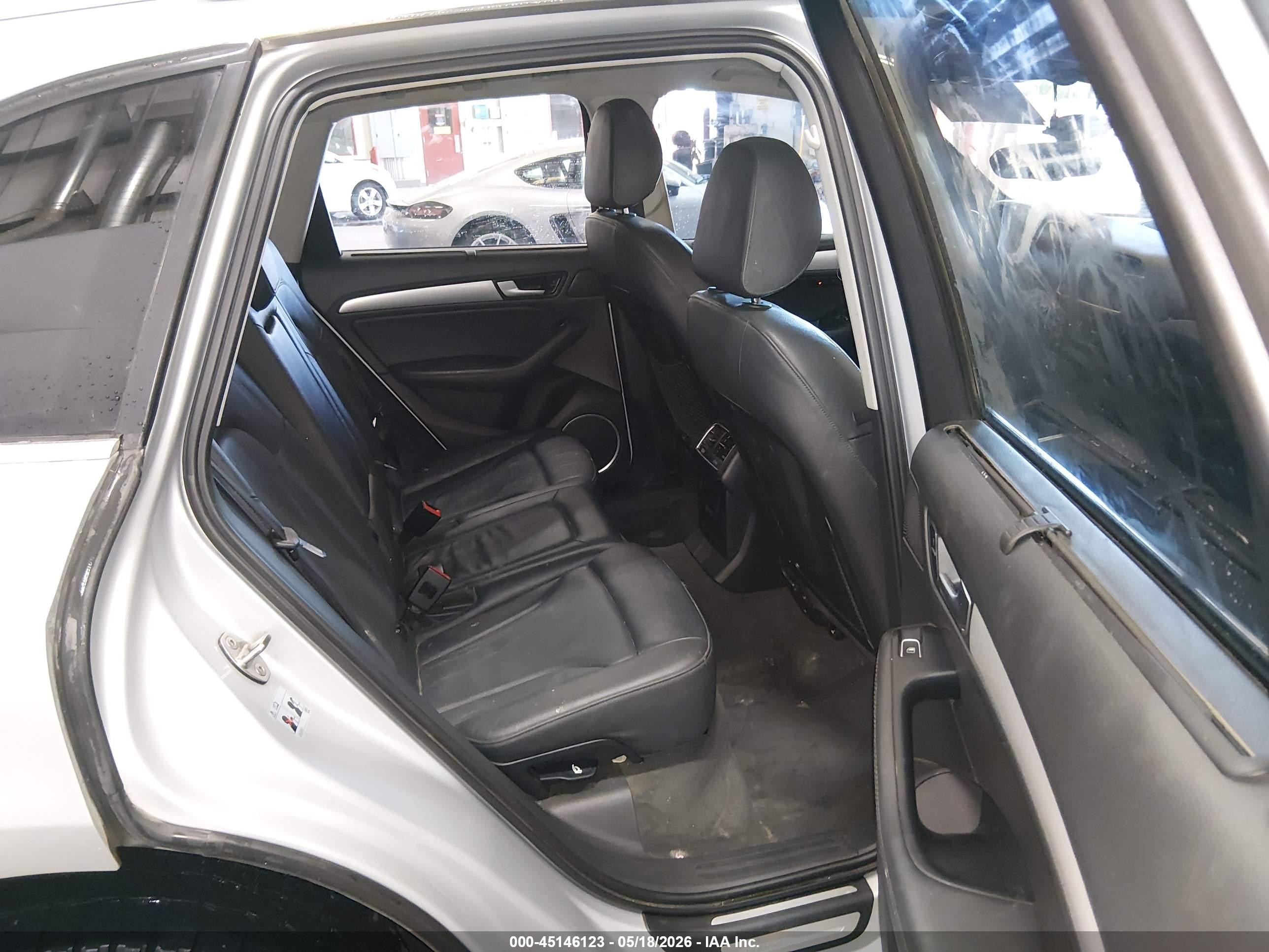 2014 Audi Q5 Hybrid 2.0t Prestige Silver vin: WA1C8AFP9EA029329