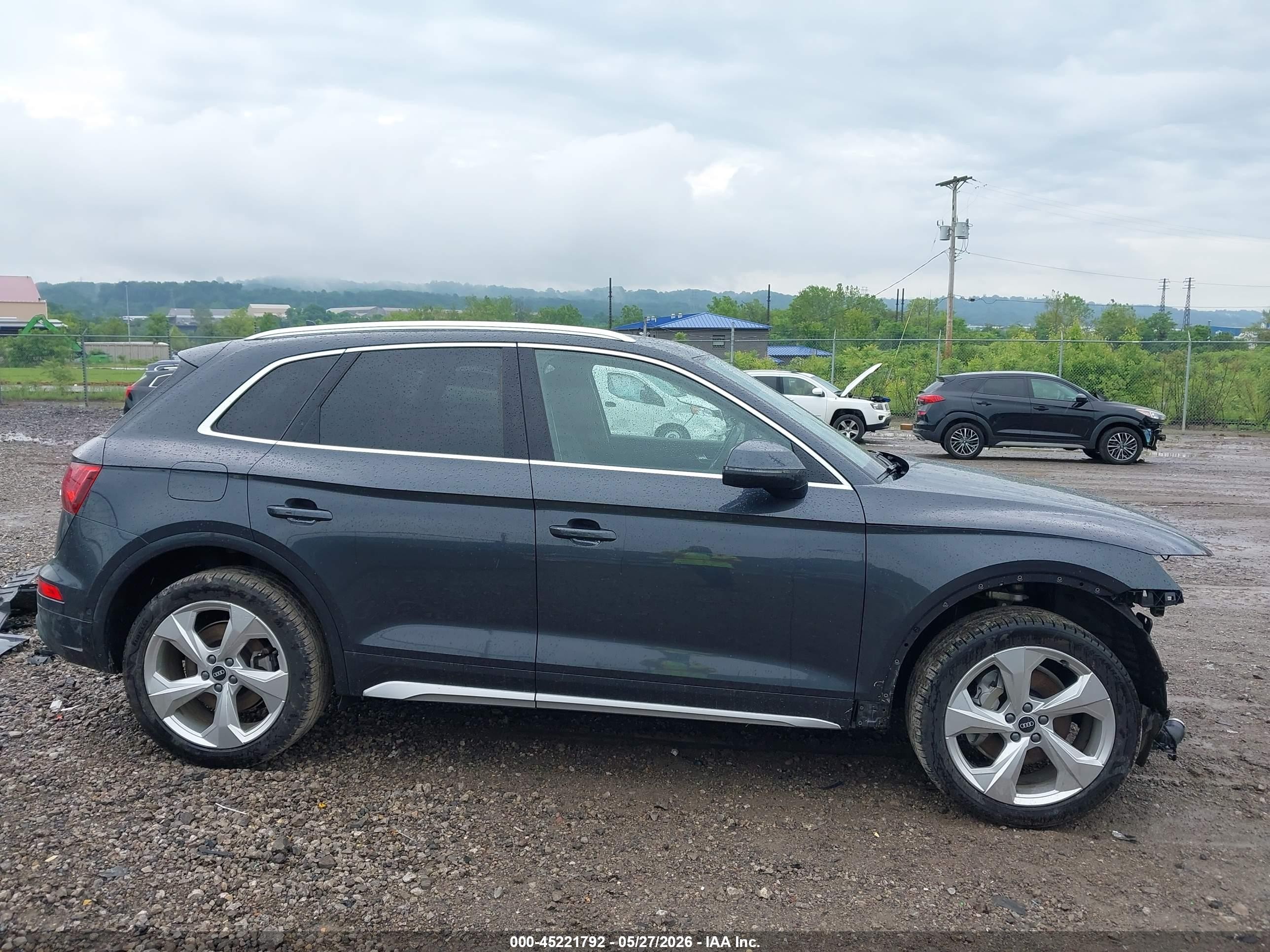 2021 Audi Q5 Prestige 45 Tfsi Quattro S Tronic Gray vin: WA1CAAFY0M2021710