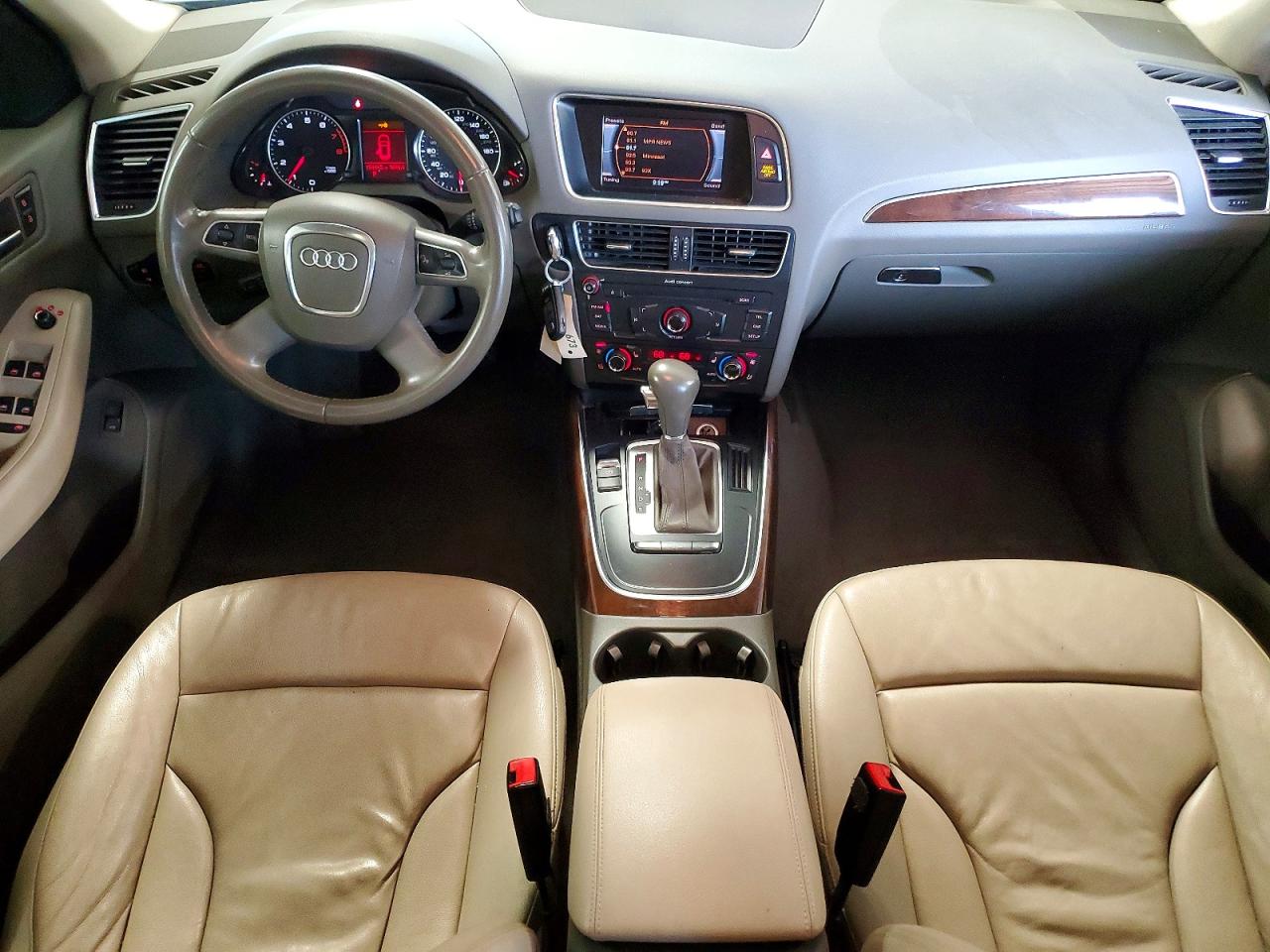 2011 Audi Q5 Premium Белый vin: WA1CFAFP0BA039071
