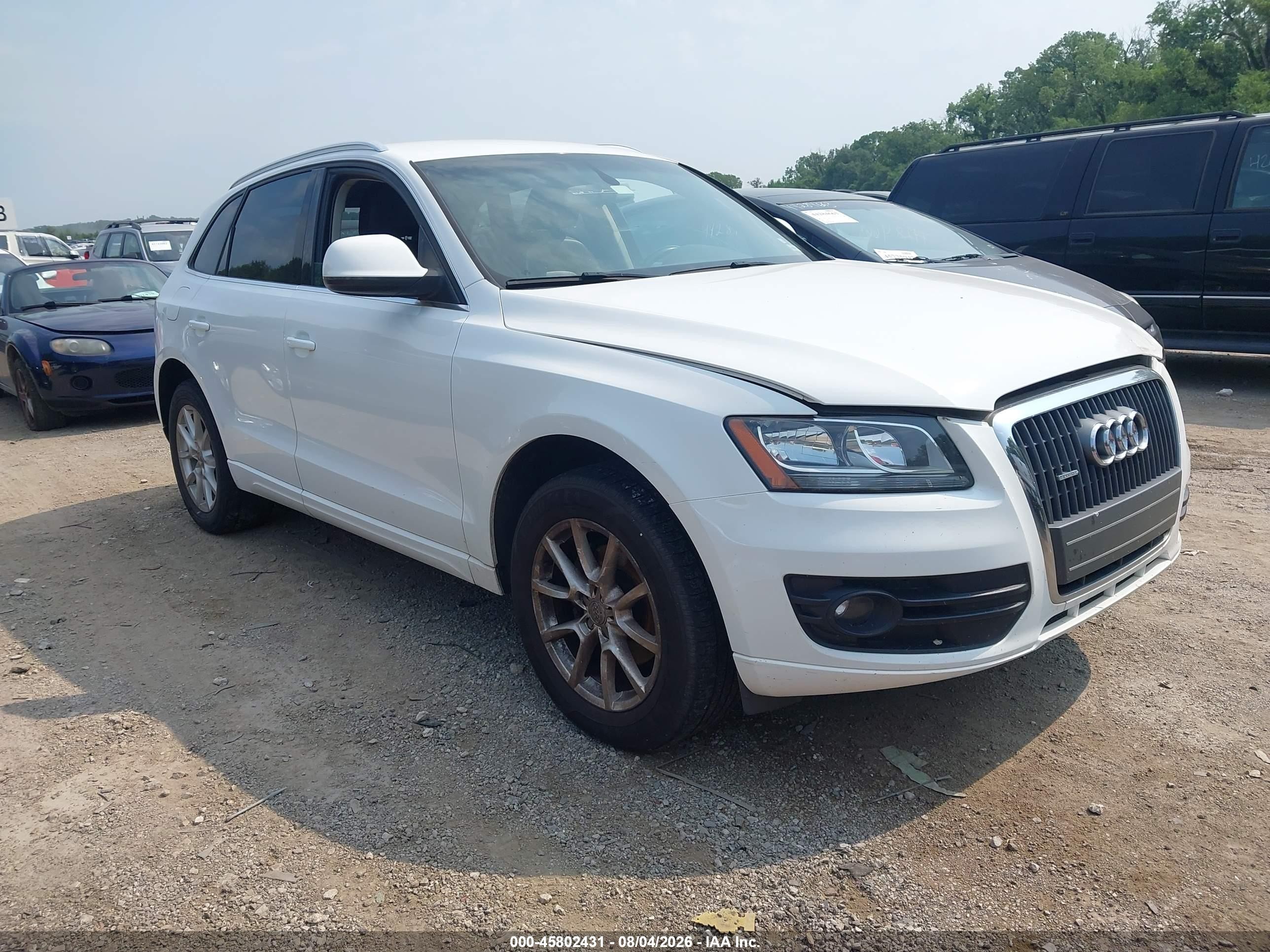 2012 Audi Q5 2.0t Premium White vin: WA1CFAFP0CA061475