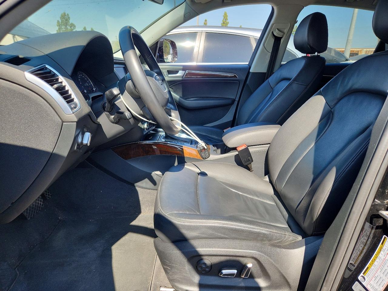 2014 Audi Q5 Premium Black vin: WA1CFAFP0EA099145