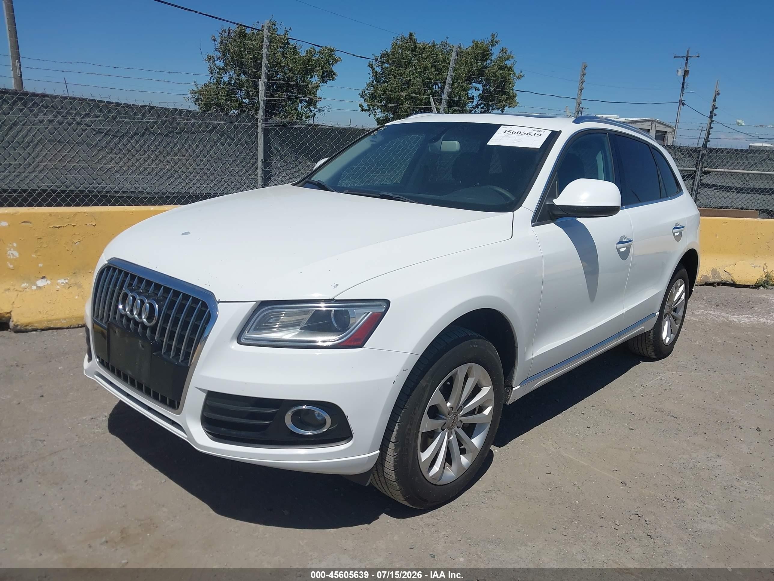 2015 Audi Q5 2.0t Premium White vin: WA1CFAFP0FA045801