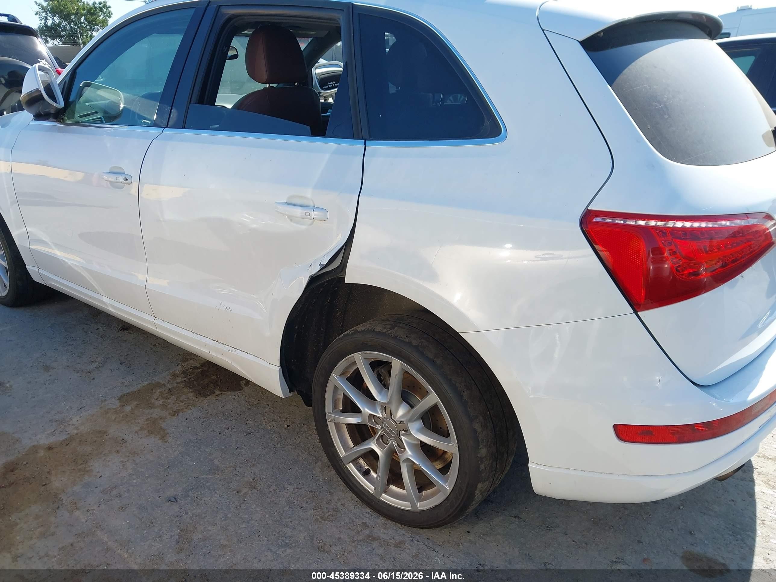 2011 Audi Q5 2.0t Premium White vin: WA1CFAFP1BA006502