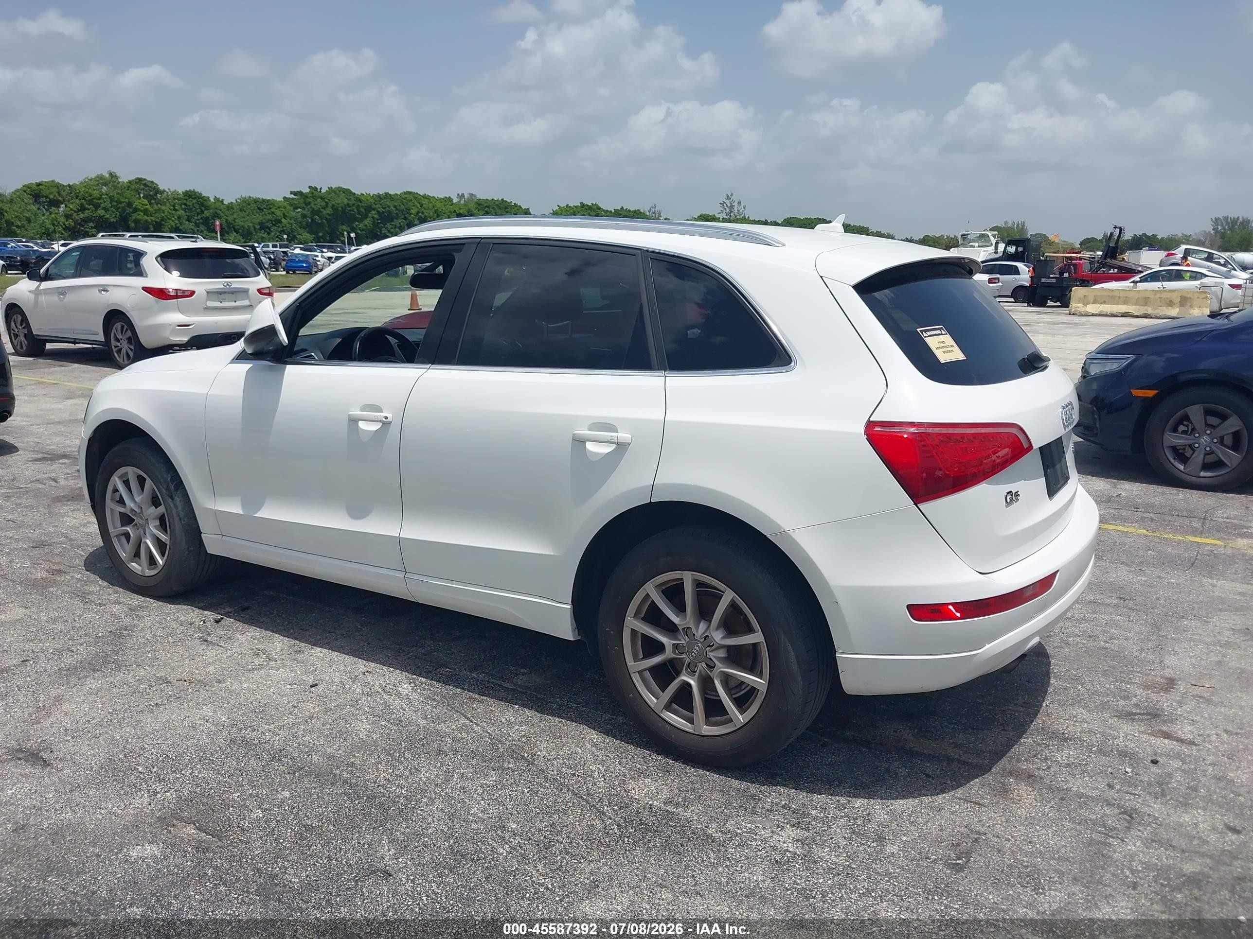 2012 Audi Q5 2.0t Premium White vin: WA1CFAFP1CA138628