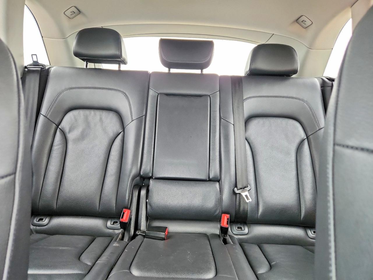 2013 Audi Q5 Premium Silver vin: WA1CFAFP1DA034979