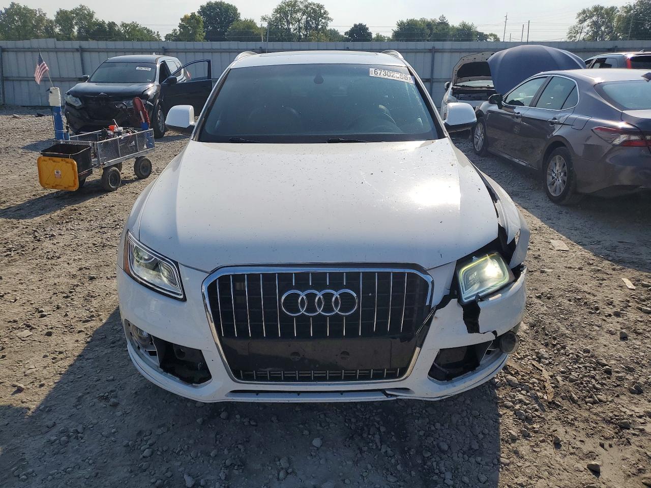 2014 Audi Q5 Premium White vin: WA1CFAFP1EA038046