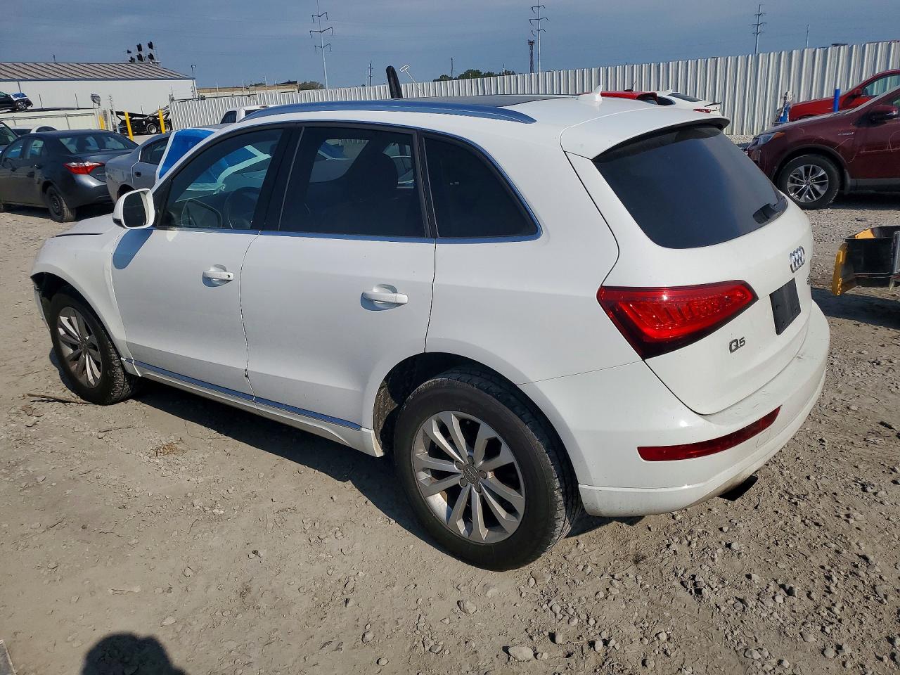2014 Audi Q5 Premium White vin: WA1CFAFP1EA038046