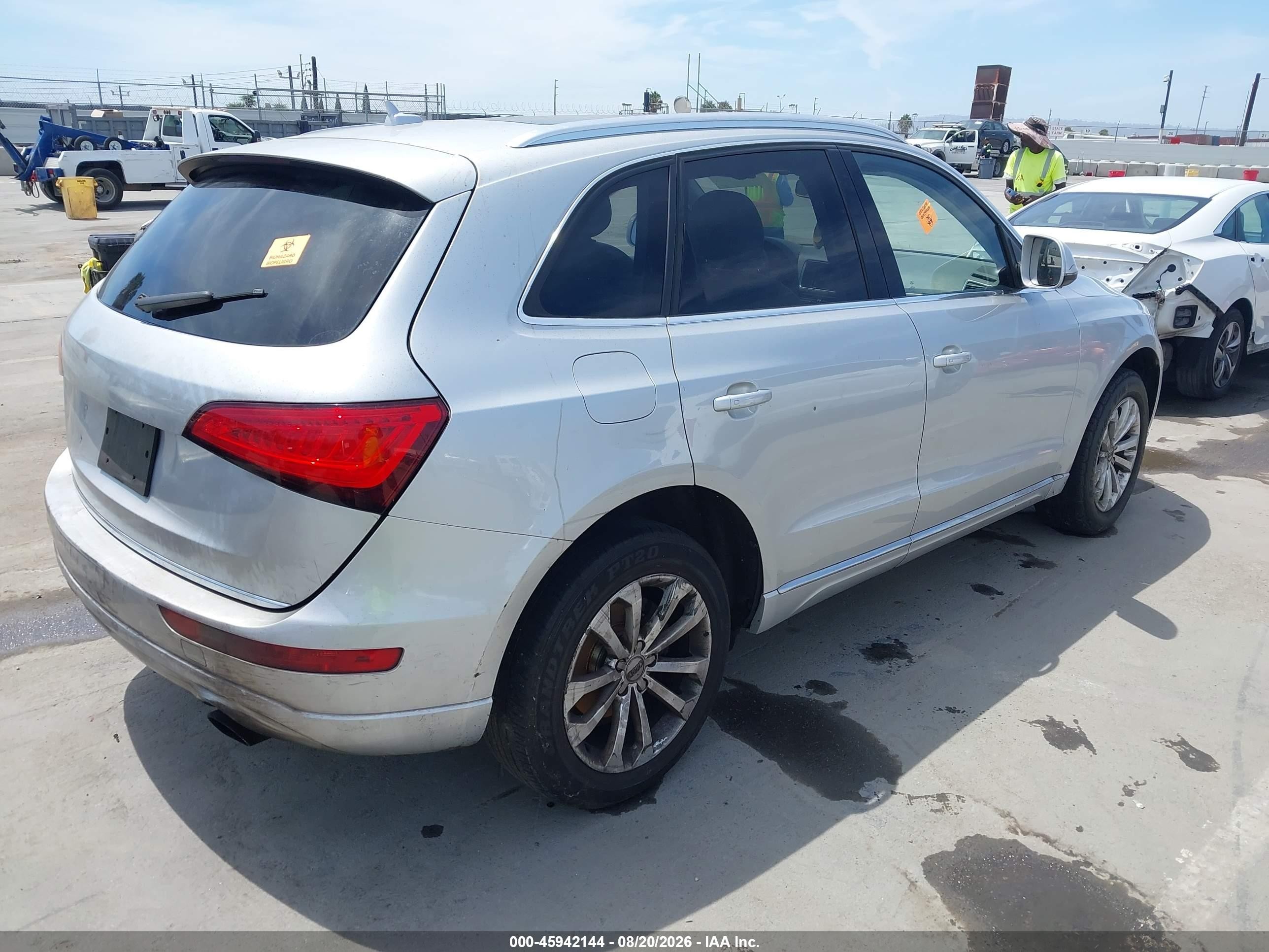 2014 Audi Q5 2.0t Premium Silver vin: WA1CFAFP1EA043134