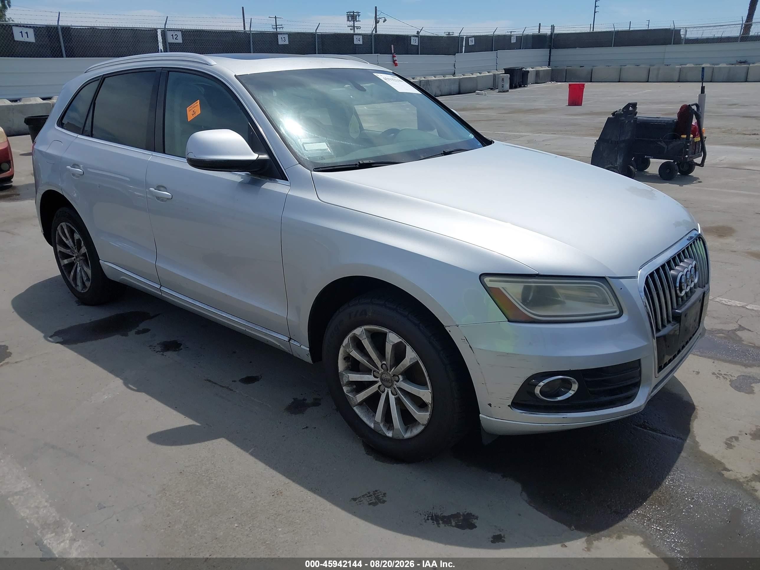 2014 Audi Q5 2.0t Premium Silver vin: WA1CFAFP1EA043134