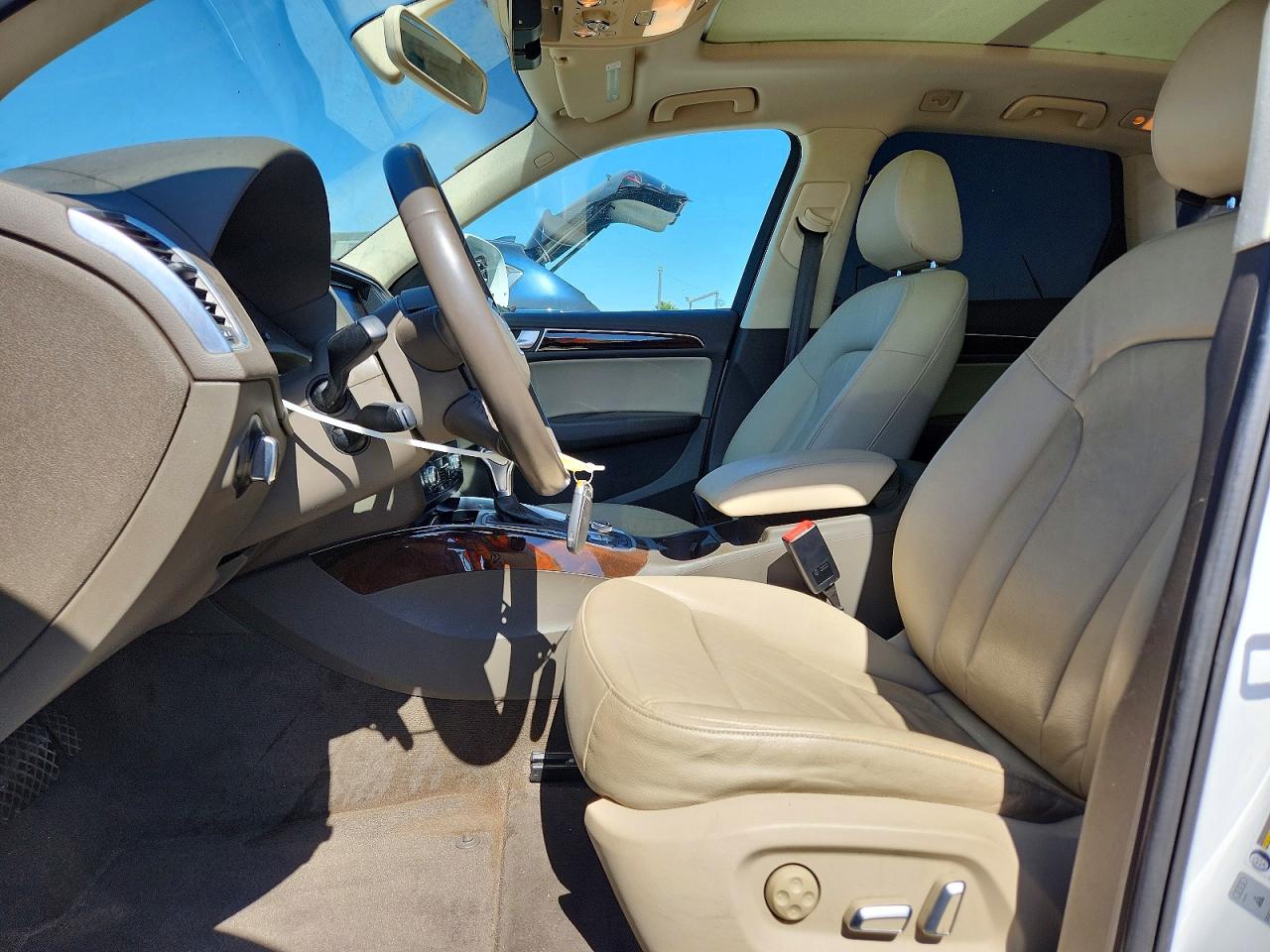 2015 Audi Q5 Premium White vin: WA1CFAFP1FA138990