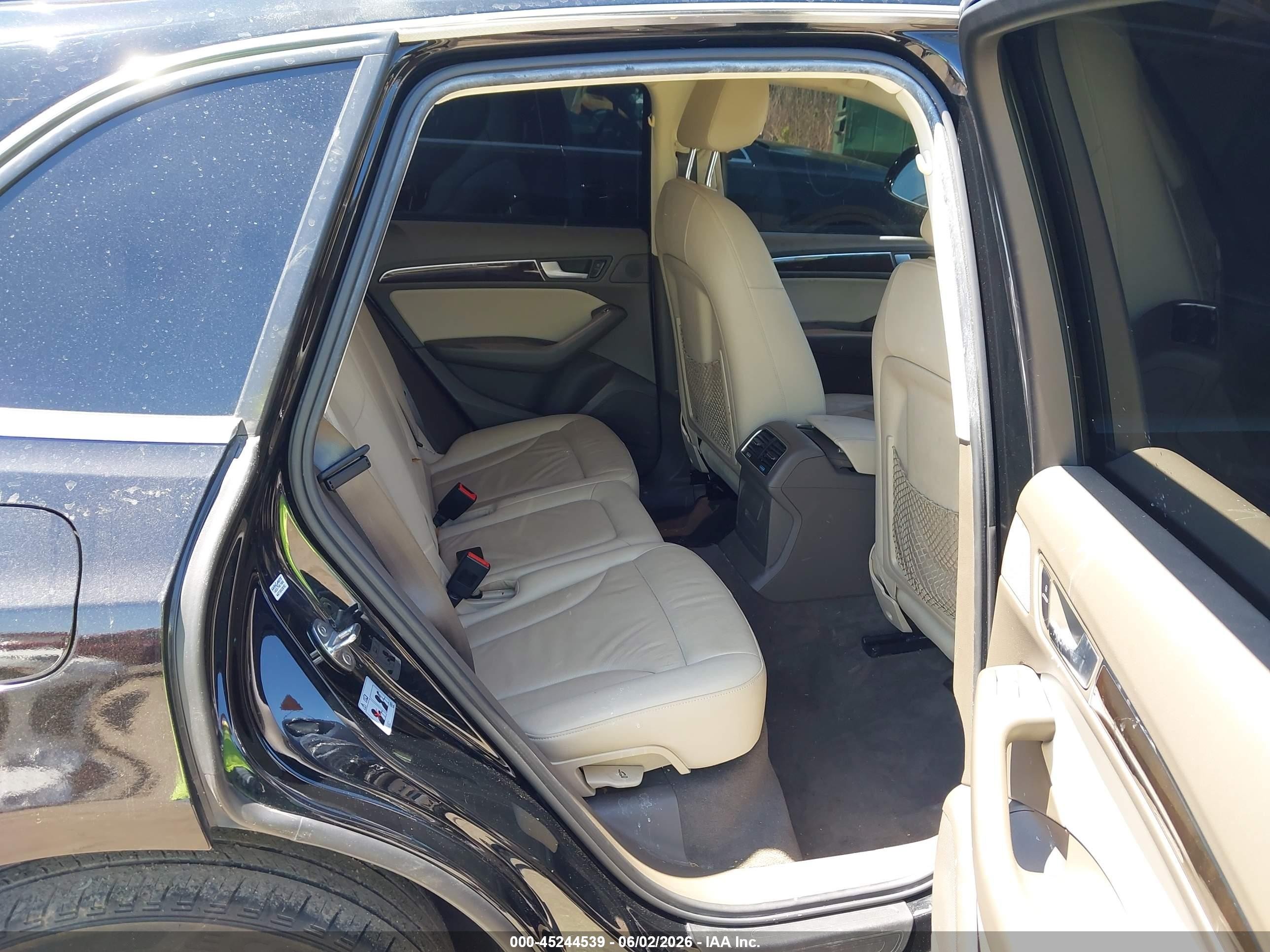 2014 Audi Q5 2.0t Premium Black vin: WA1CFAFP2EA053171