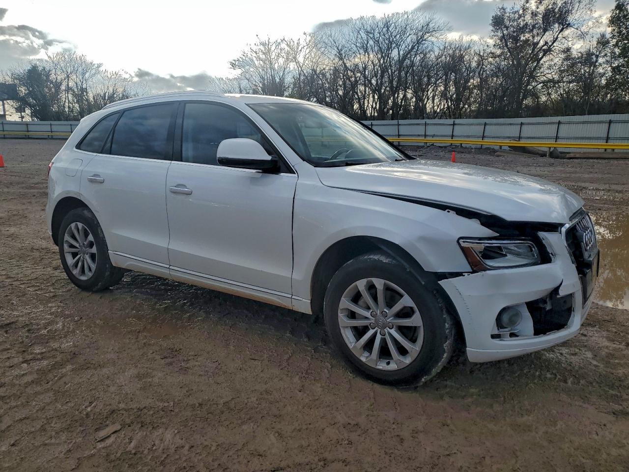2015 Audi Q5 Premium White vin: WA1CFAFP2FA136391