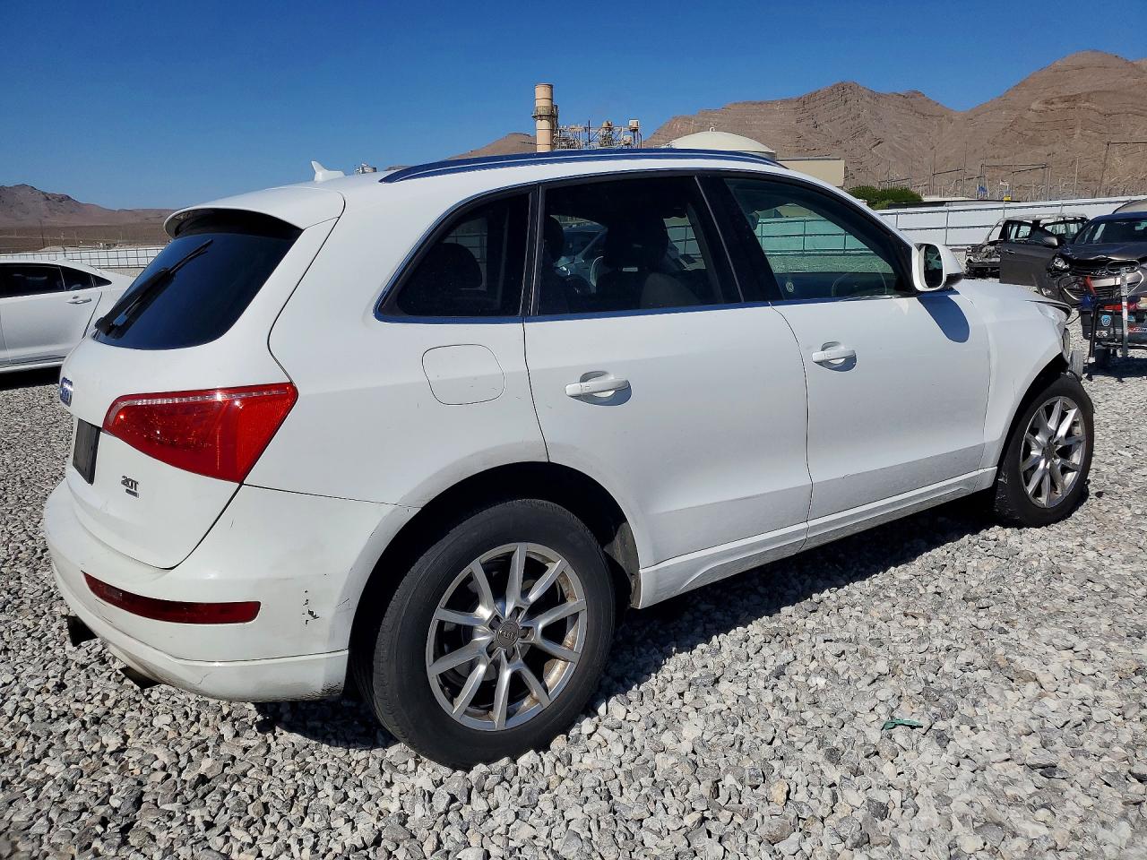 2011 Audi Q5 Premium White vin: WA1CFAFP3BA043552