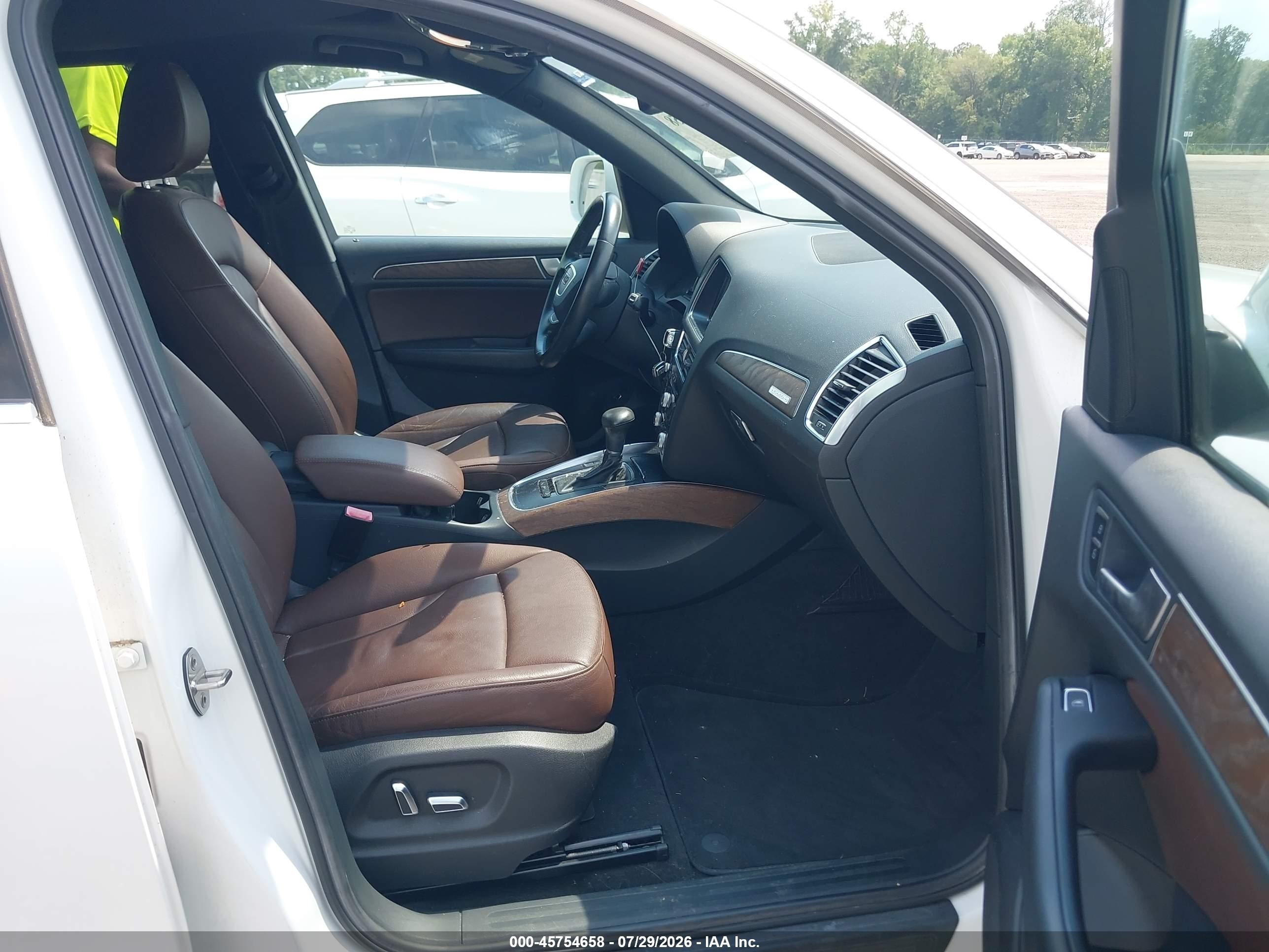 2014 Audi Q5 2.0t Premium White vin: WA1CFAFP3EA007283