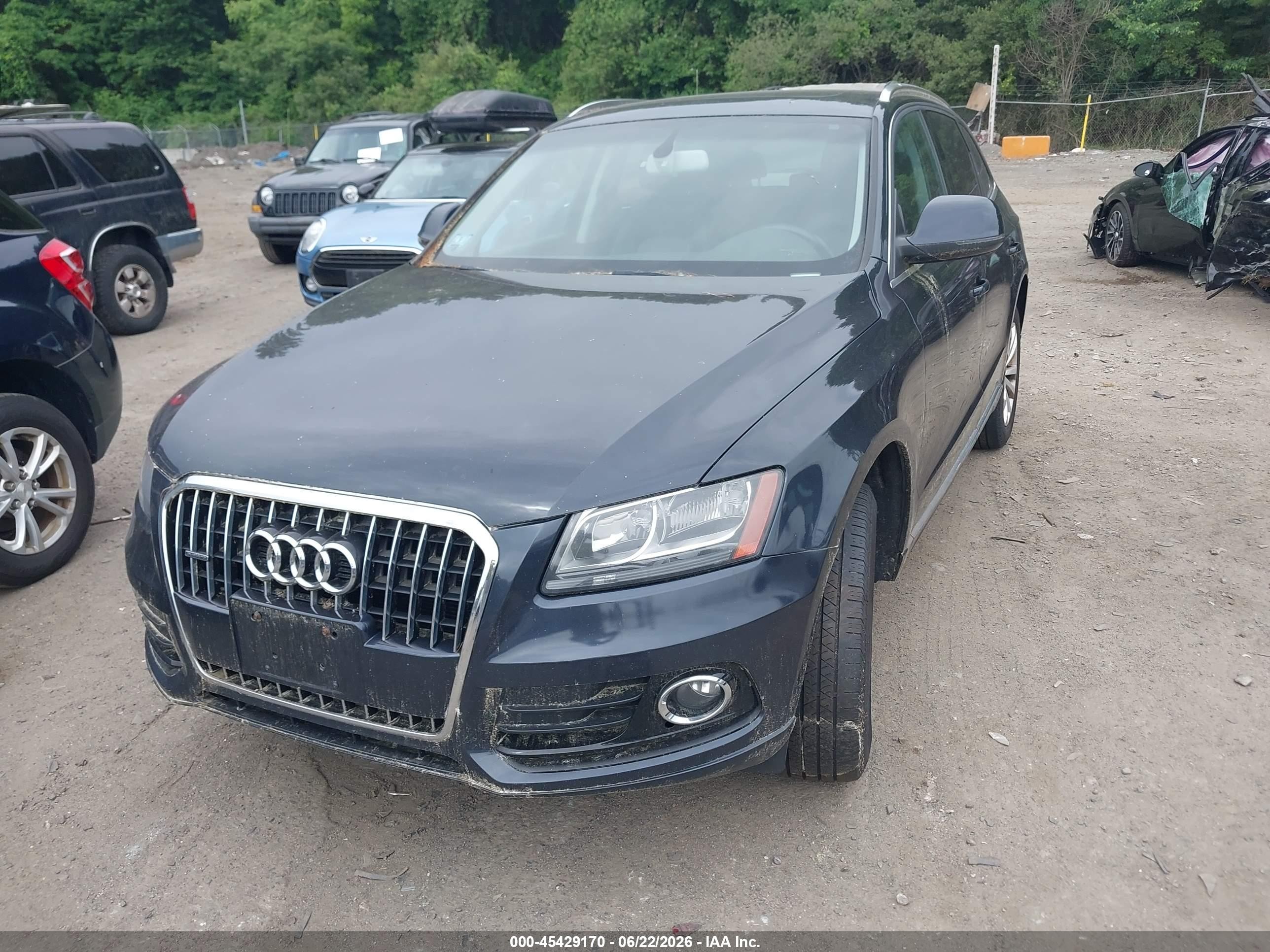 2014 Audi Q5 2.0t Premium Blue vin: WA1CFAFP3EA112860