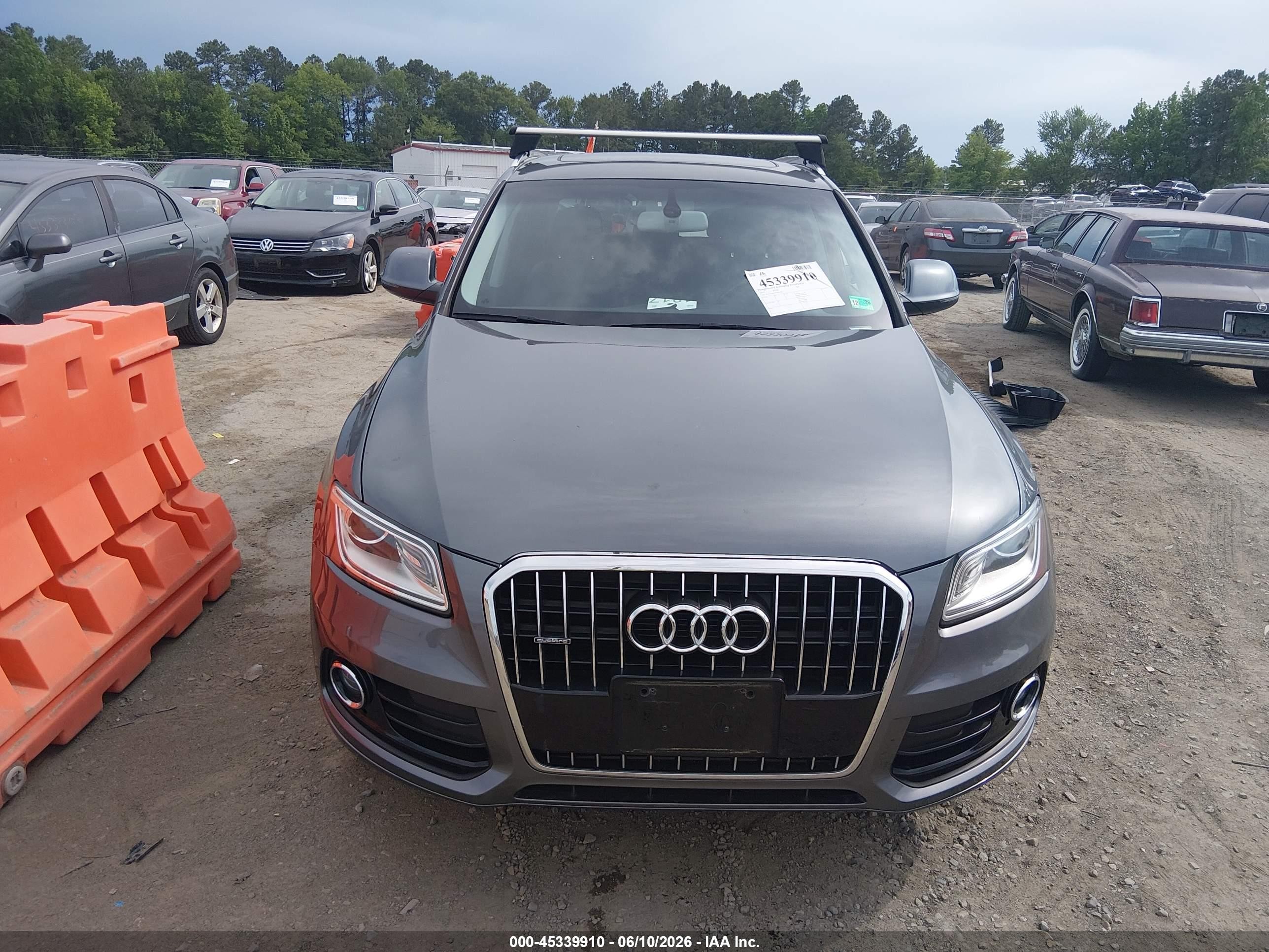 2015 Audi Q5 2.0t Premium Gray vin: WA1CFAFP3FA052628