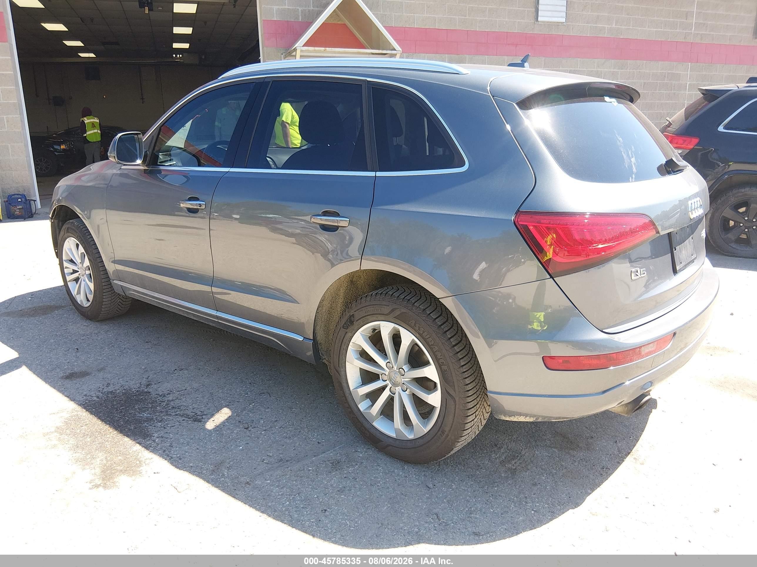 2015 Audi Q5 2.0t Premium Gray vin: WA1CFAFP3FA052872