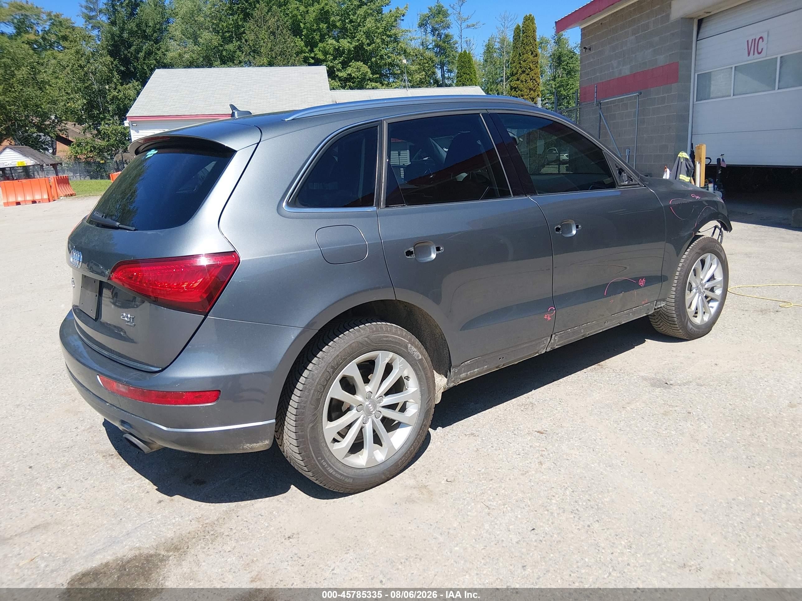 2015 Audi Q5 2.0t Premium Gray vin: WA1CFAFP3FA052872