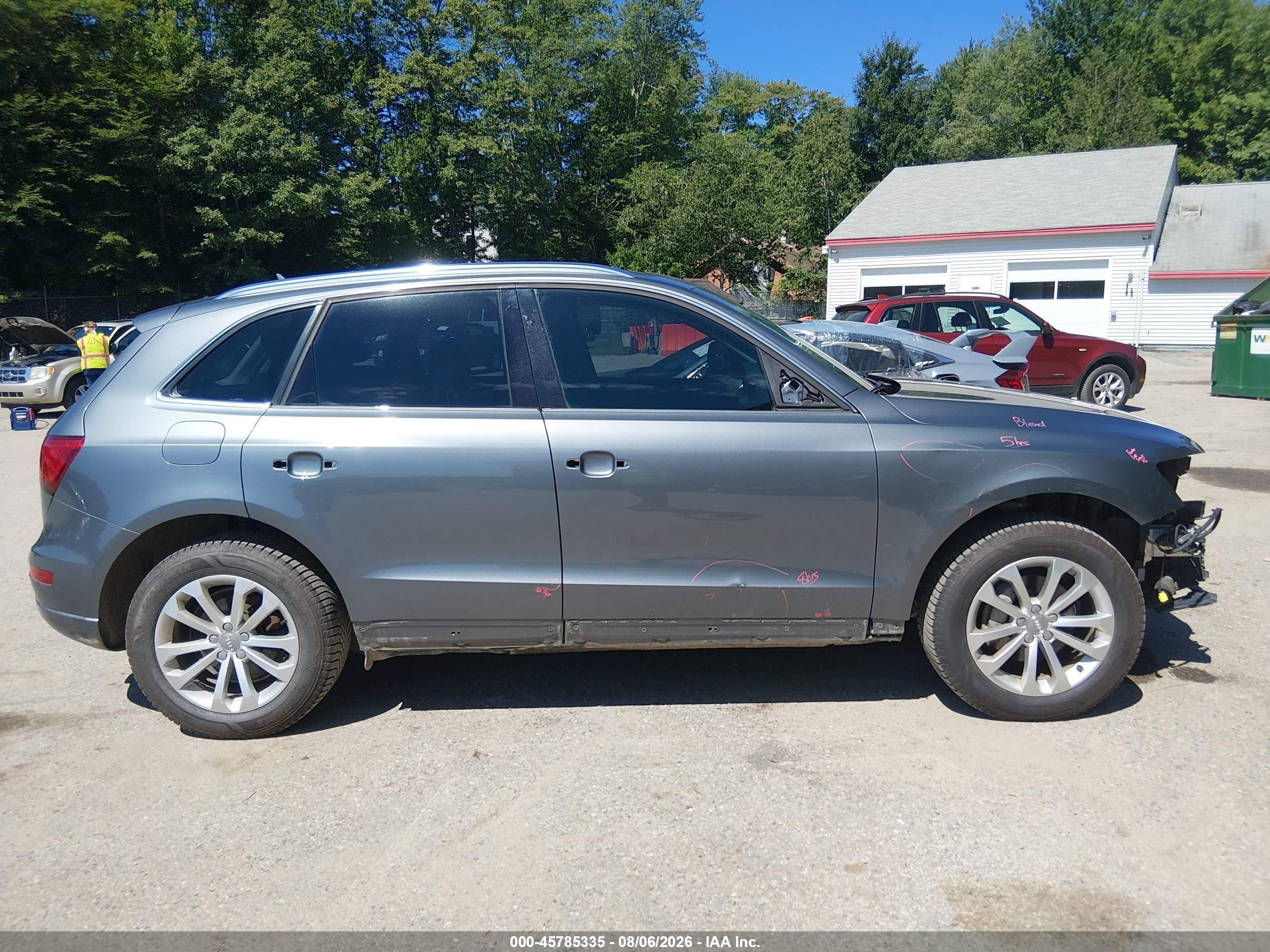 2015 Audi Q5 2.0t Premium Gray vin: WA1CFAFP3FA052872