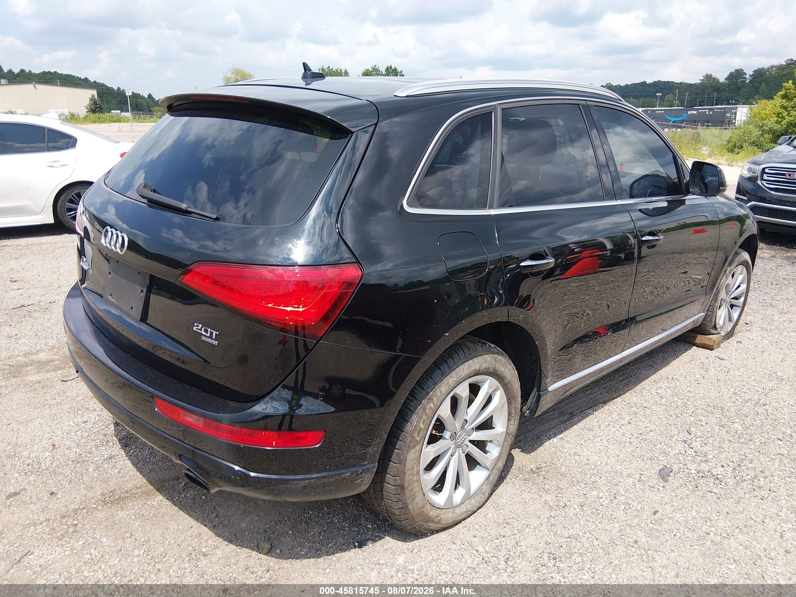2015 Audi Q5 2.0t Premium Черный vin: WA1CFAFP3FA059465